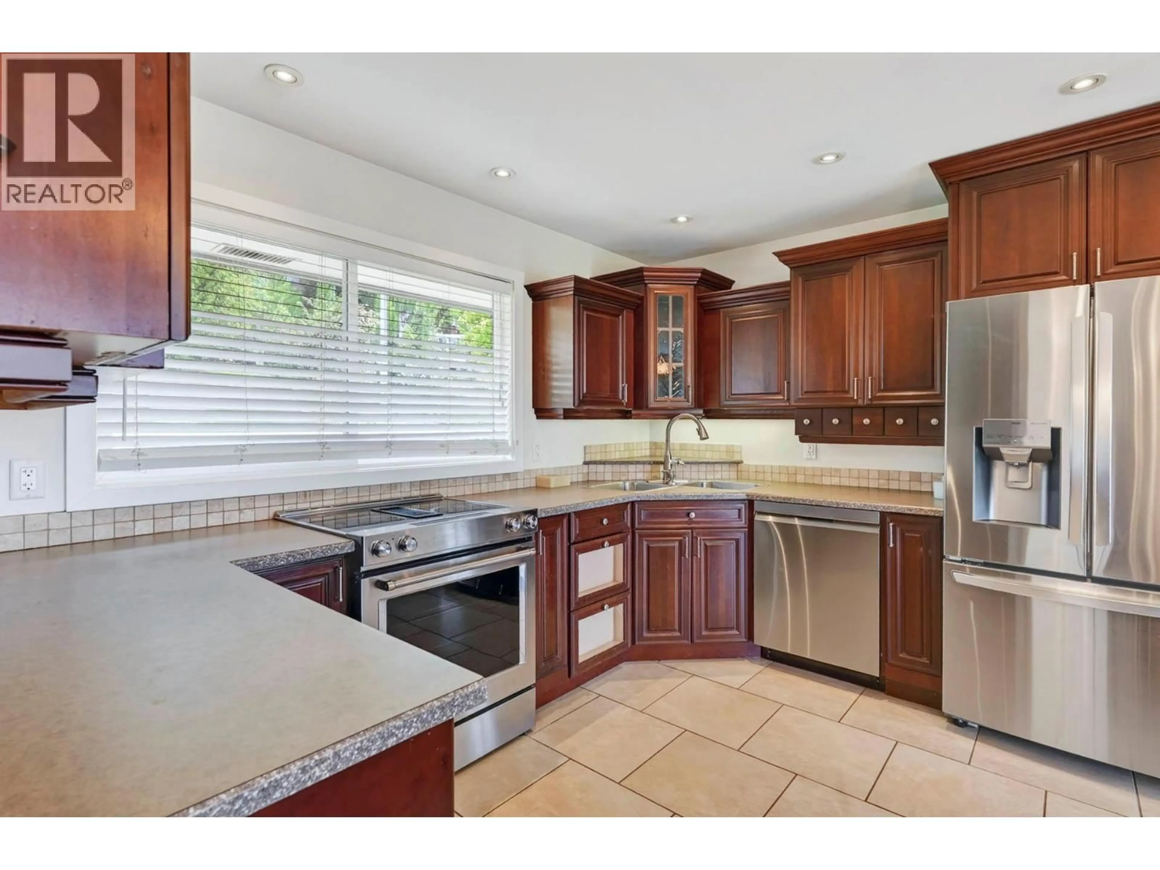 Unknown for 328 MCGILL ROAD, Kamloops British Columbia V2C1M1