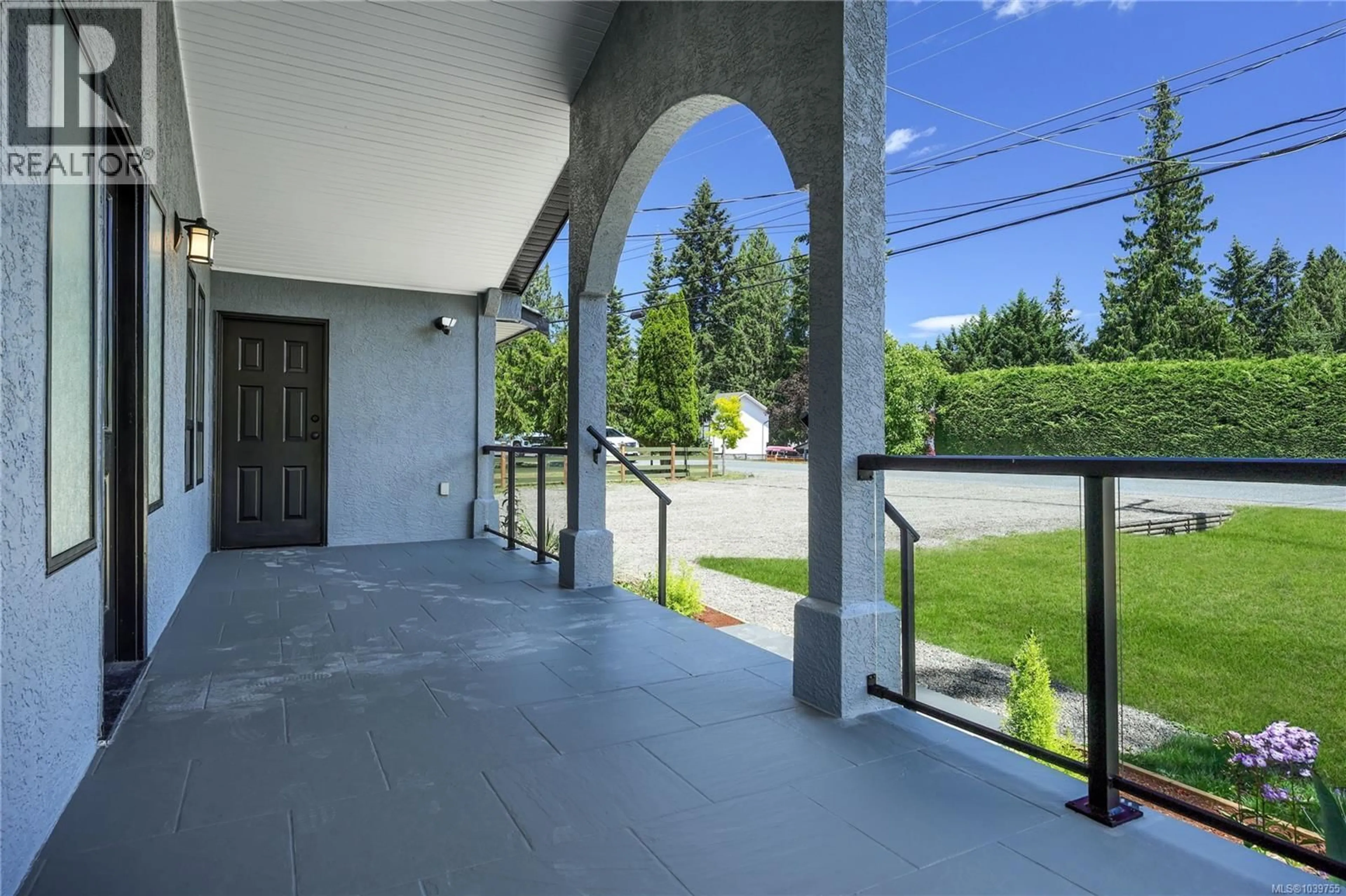 Patio, street for 2848 GREGORY ROAD, Shawnigan Lake British Columbia V0R2W1