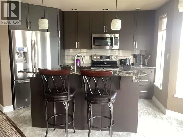 801 - 1947 UNDERHILL STREET, Kelowna 3