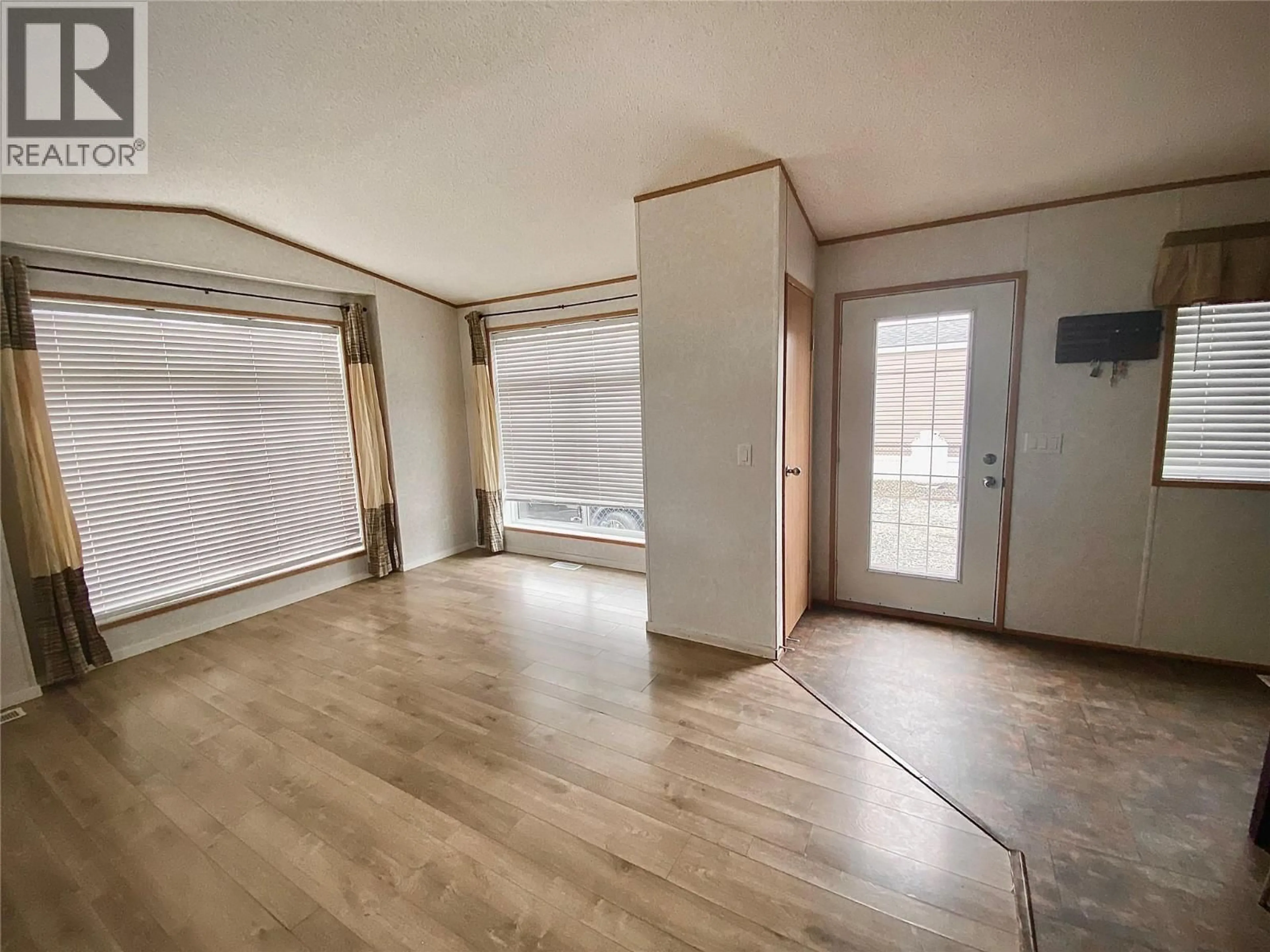 A pic of a room for 13 - 8945 97 HIGHWAY, Kelowna British Columbia V4V1E8