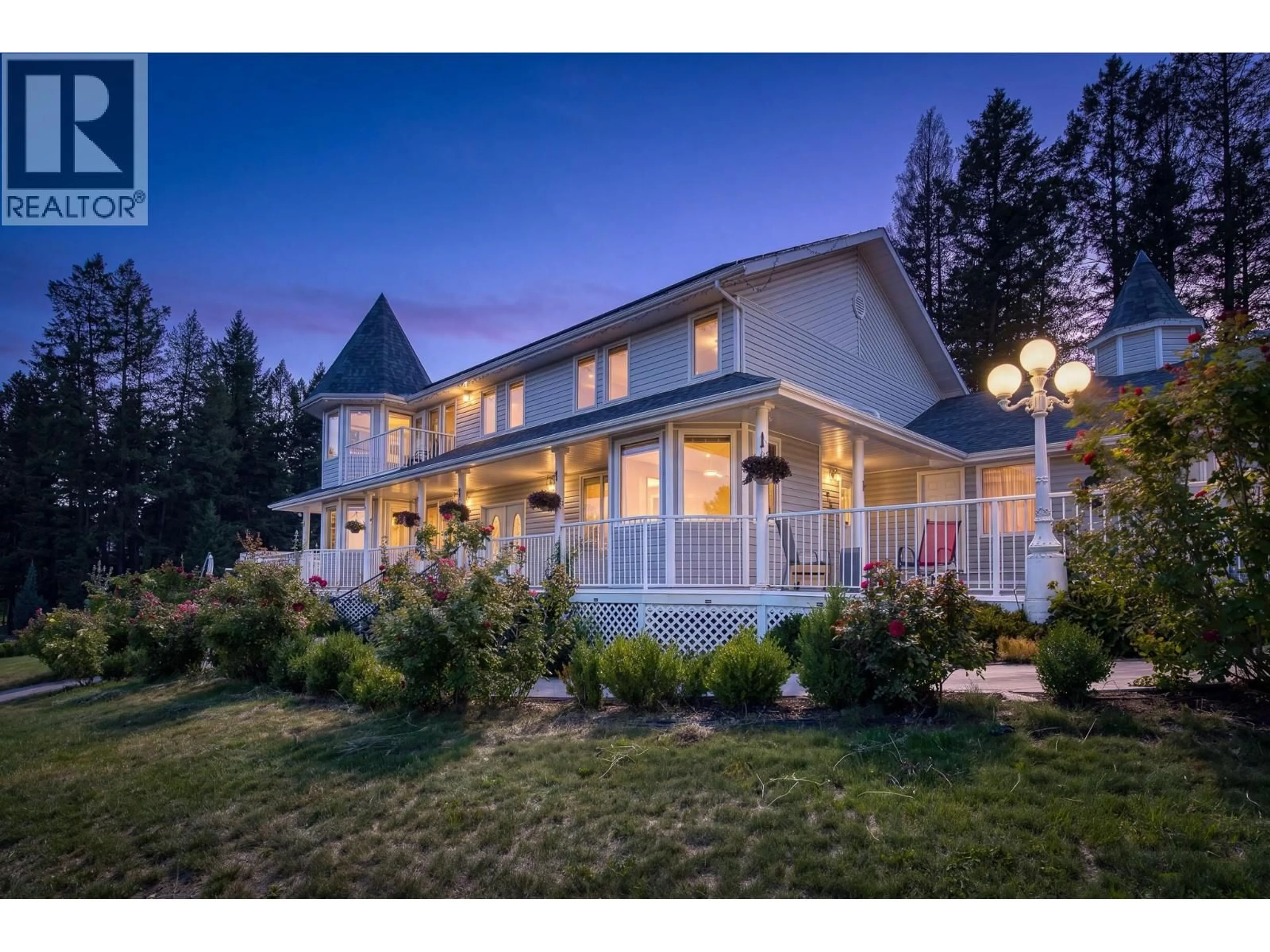 Home with vinyl exterior material, mountain view for 709 WEEKS ROAD, Cranbrook British Columbia V1C6W6