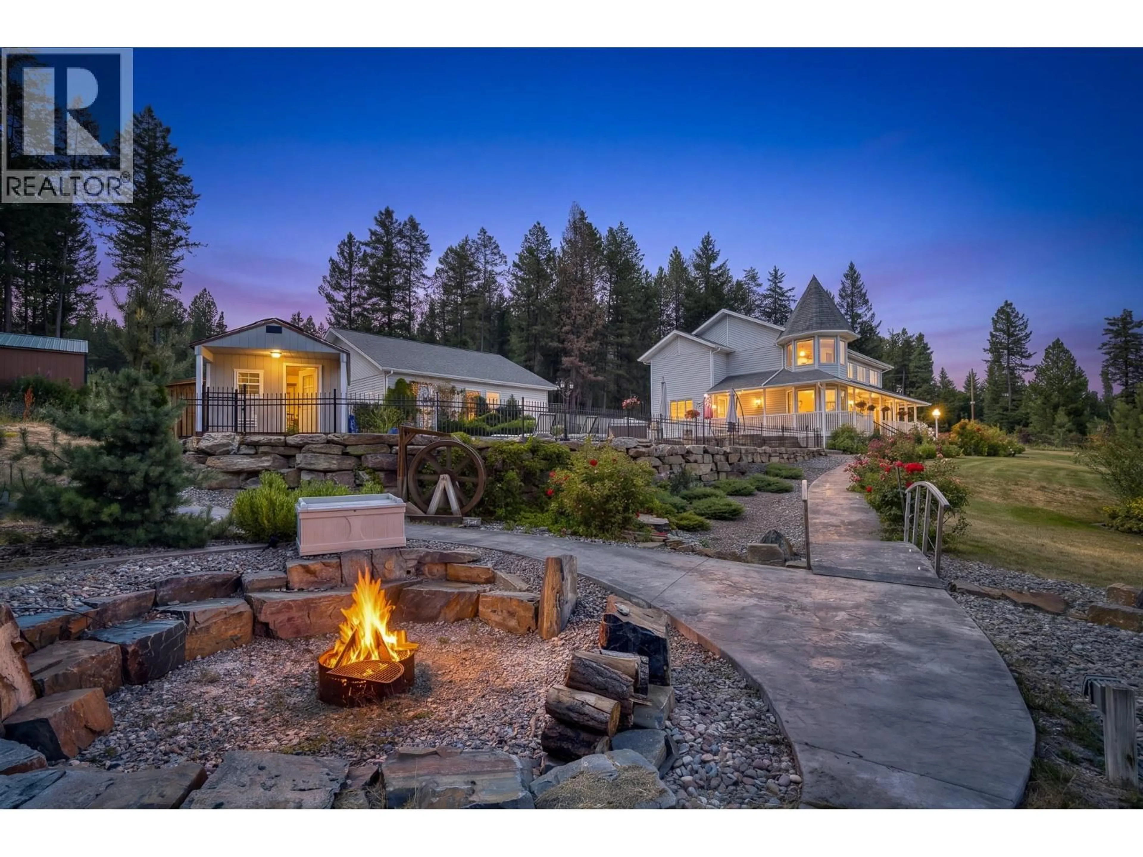 A pic from outside/outdoor area/front of a property/back of a property/a pic from drone, mountain view for 709 WEEKS ROAD, Cranbrook British Columbia V1C6W6