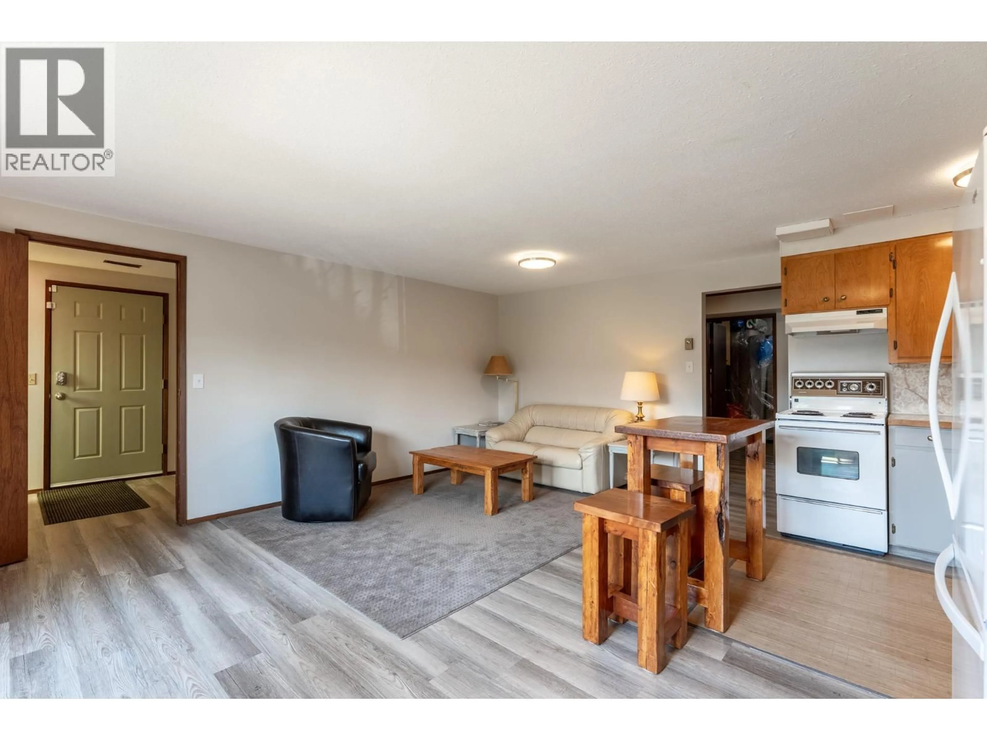 Unknown for 1470 LAWRENCE AVENUE, Kelowna British Columbia V1Y6M8