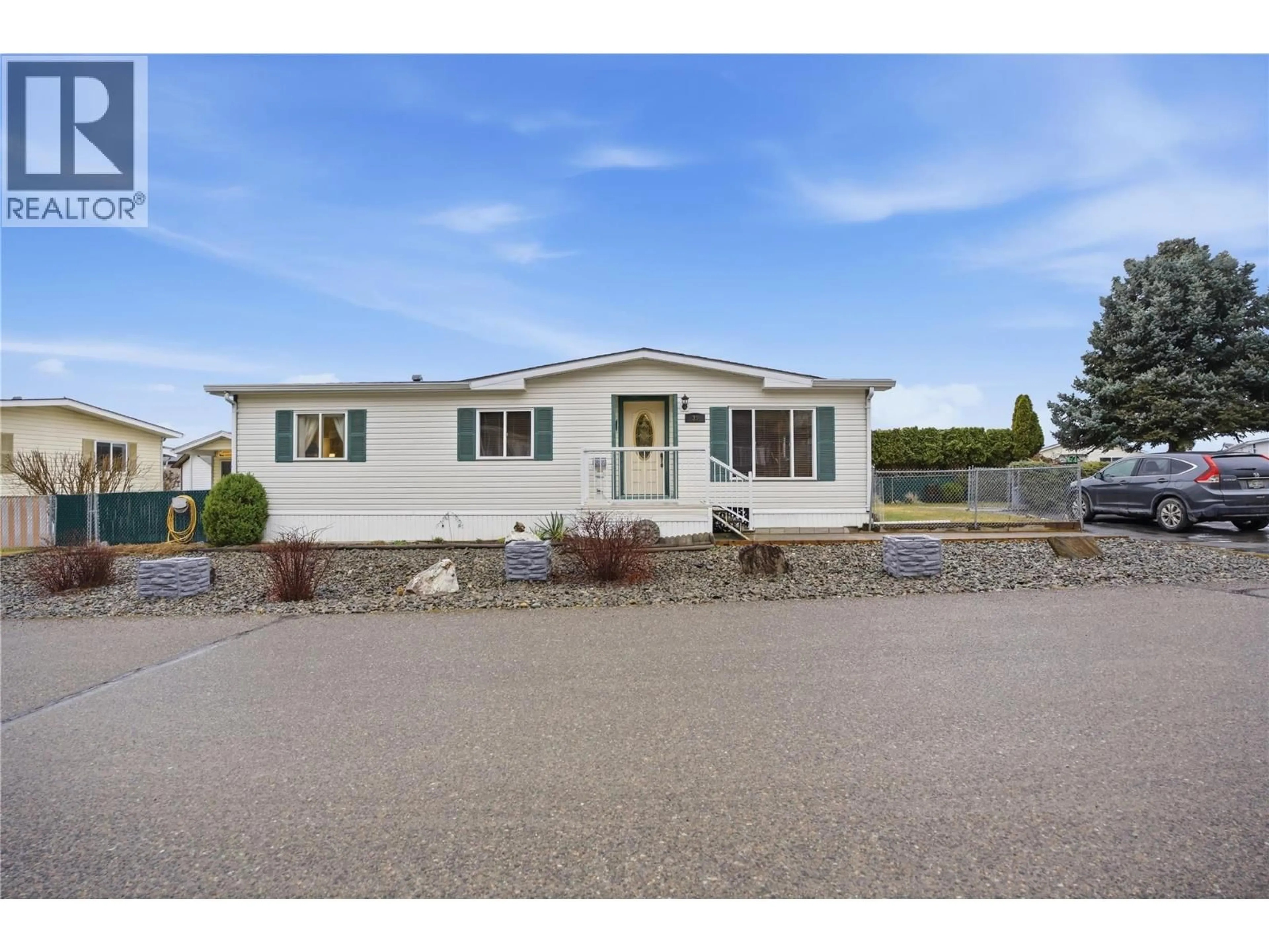 Home with vinyl exterior material, unknown for 39 - 4510 POWER ROAD, Barriere British Columbia V0E1E0