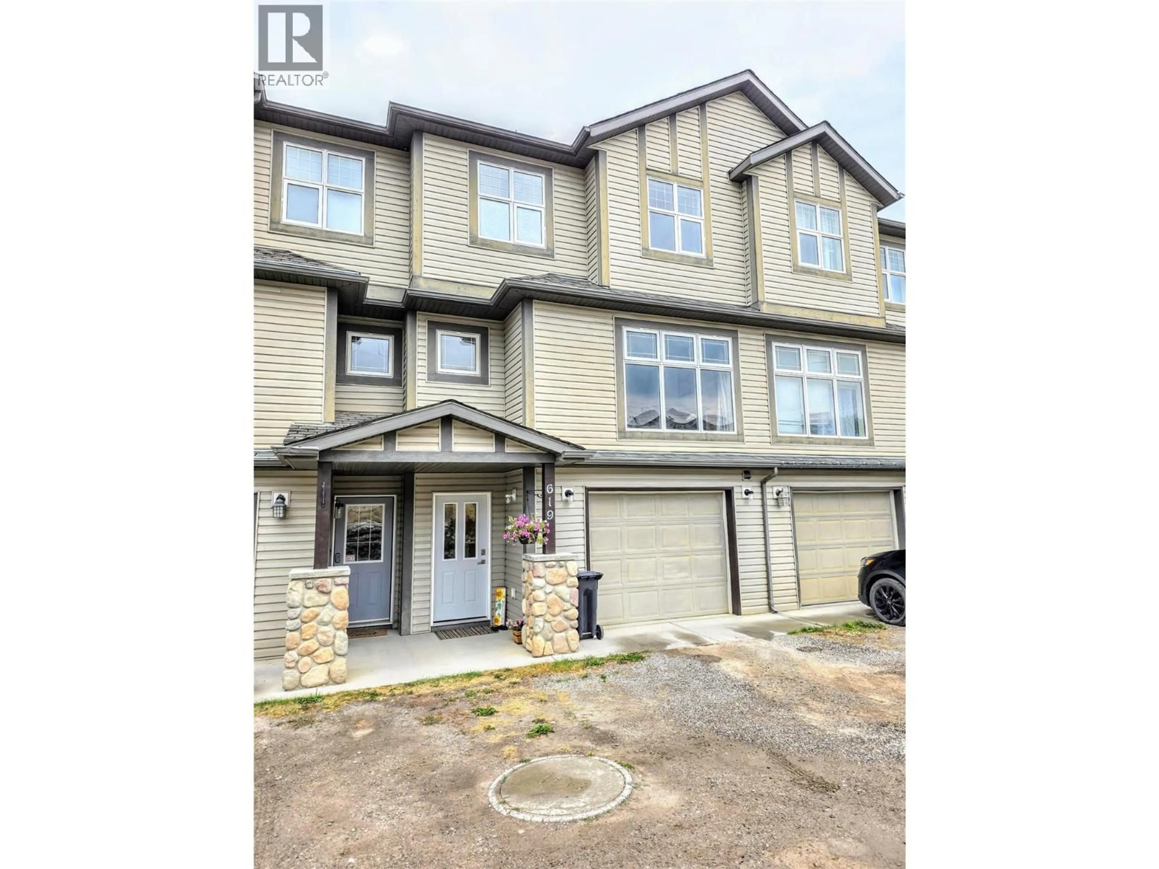 Unknown for 619 10TH AVENUE, Invermere British Columbia V0A1K0