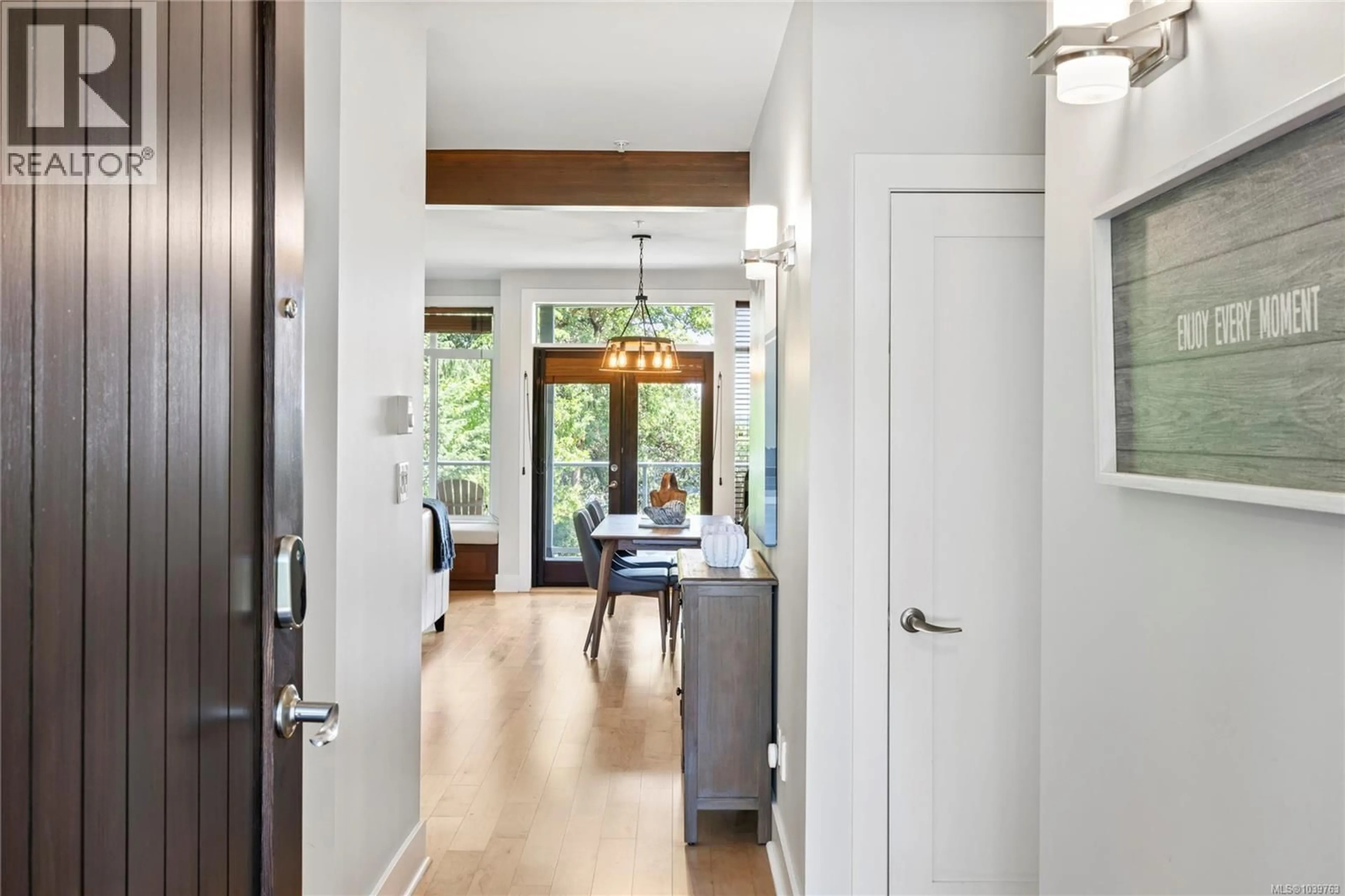 Indoor entryway for 32 - 1059 TANGLEWOOD PLACE, Parksville British Columbia V9P2E2