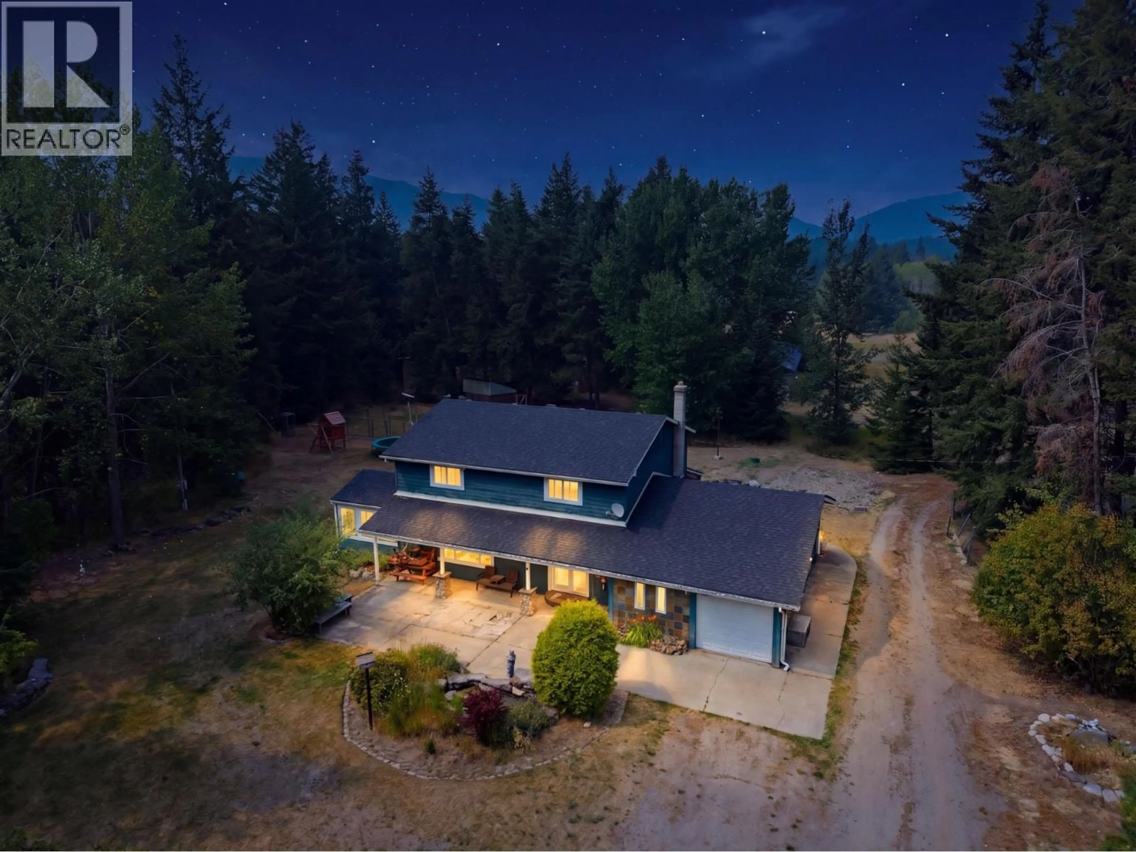 A pic from outside/outdoor area/front of a property/back of a property/a pic from drone, unknown for 4425 CHASE-FALKLAND ROAD, Falkland British Columbia V0E1W0