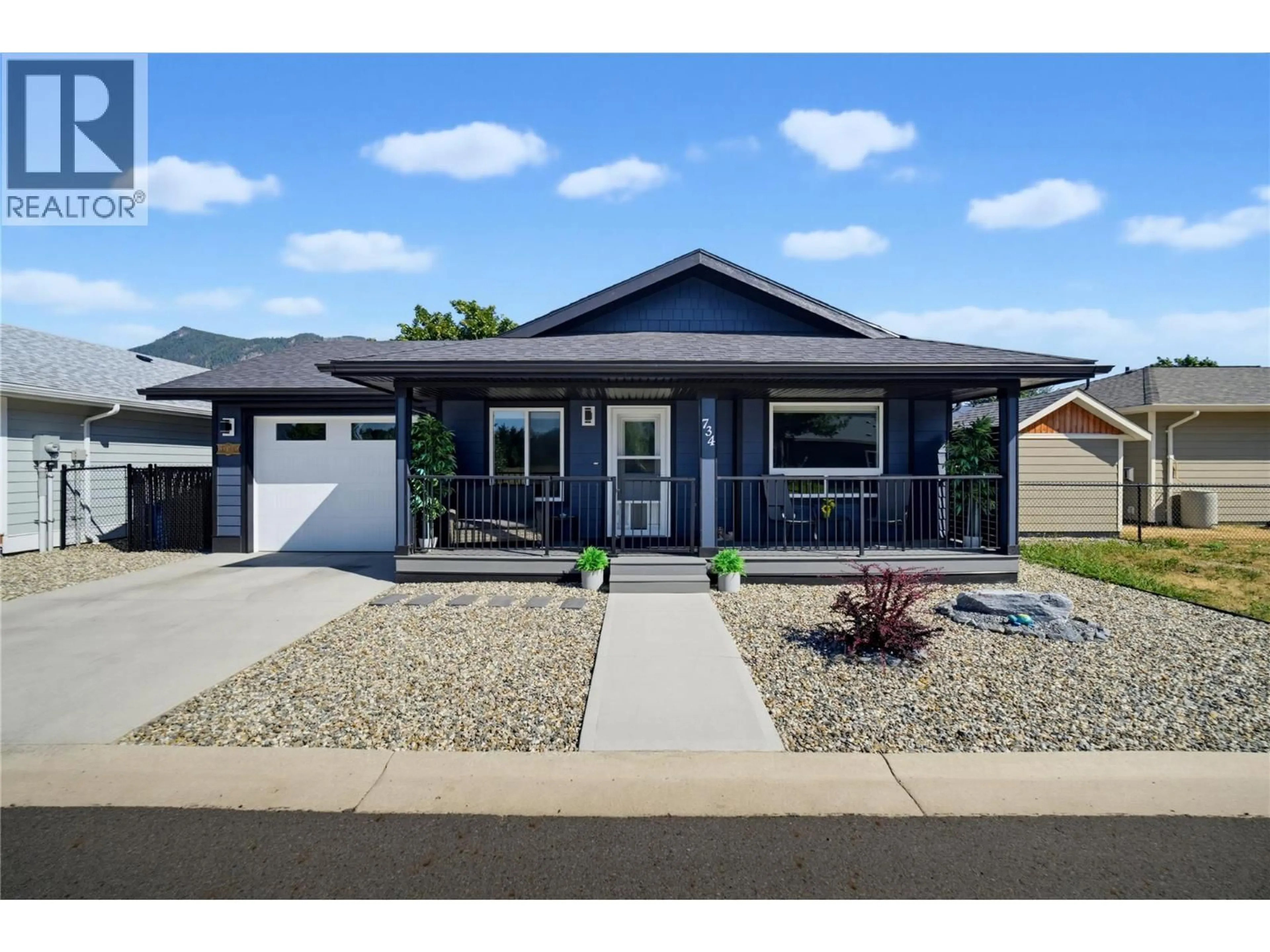 Home with vinyl exterior material, street for 734 ELDERBERRY WALK, Sicamous British Columbia V0E2V0