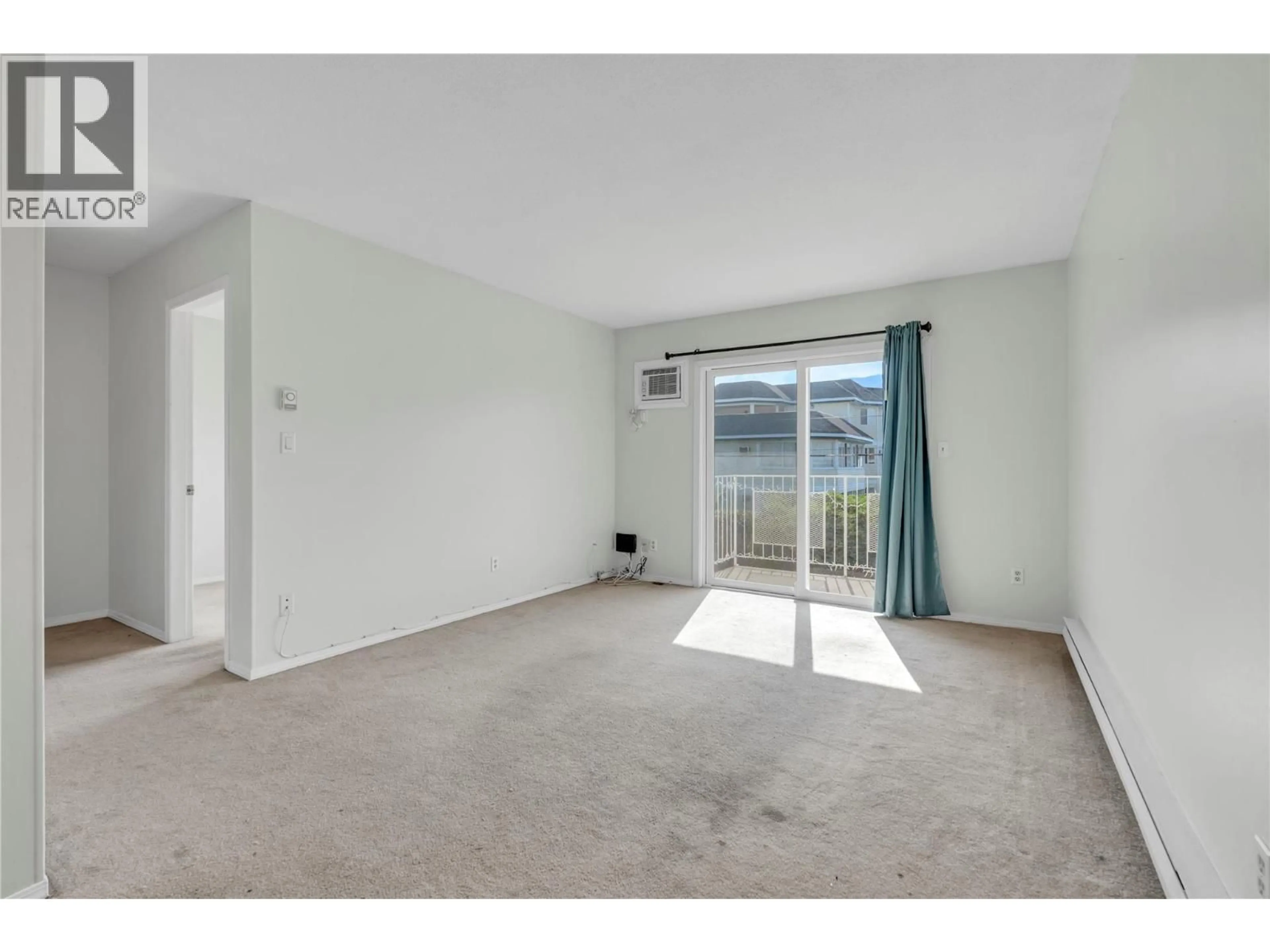 A pic of a room for 208 - 198 ROY AVENUE, Penticton British Columbia V2A3M9