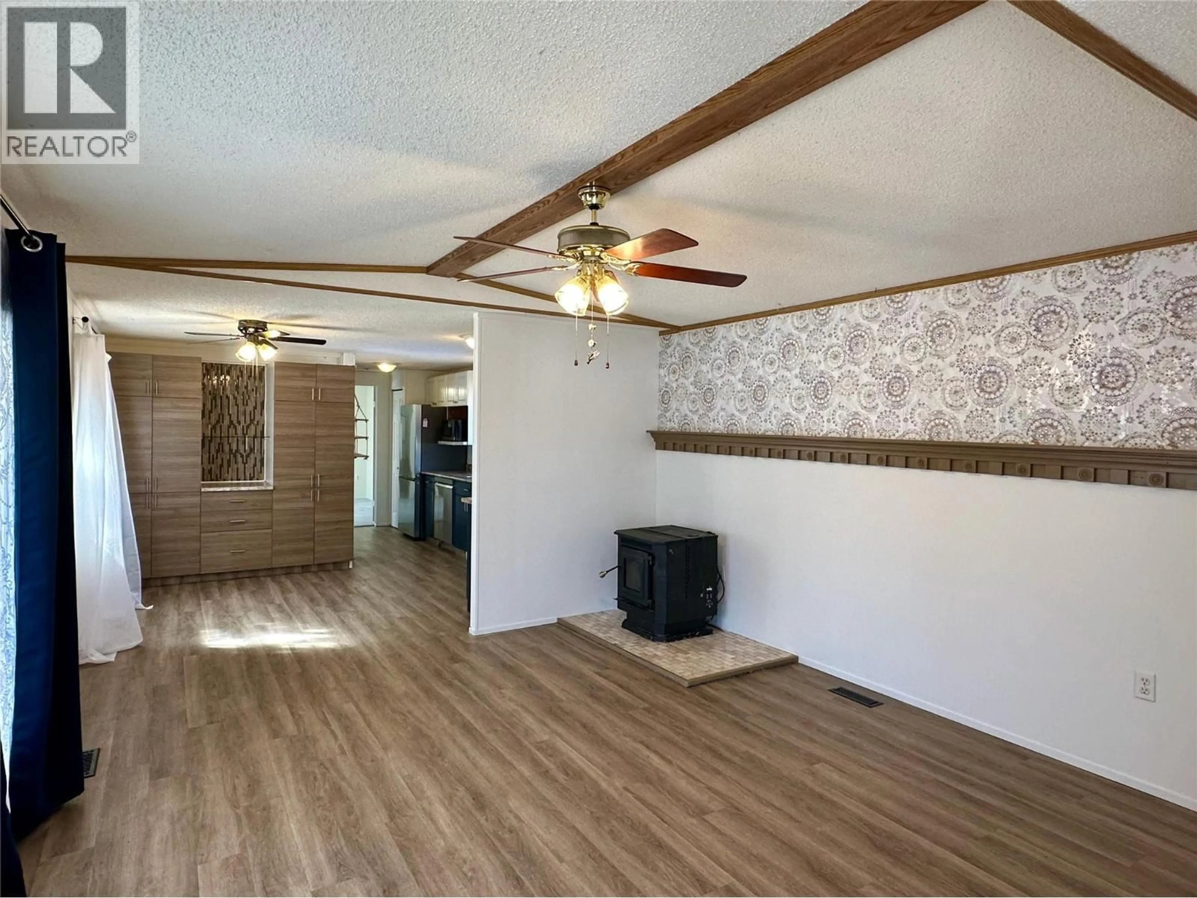 A pic of a room for 26 - 12560 WESTSIDE ROAD, Vernon British Columbia V1H1S9