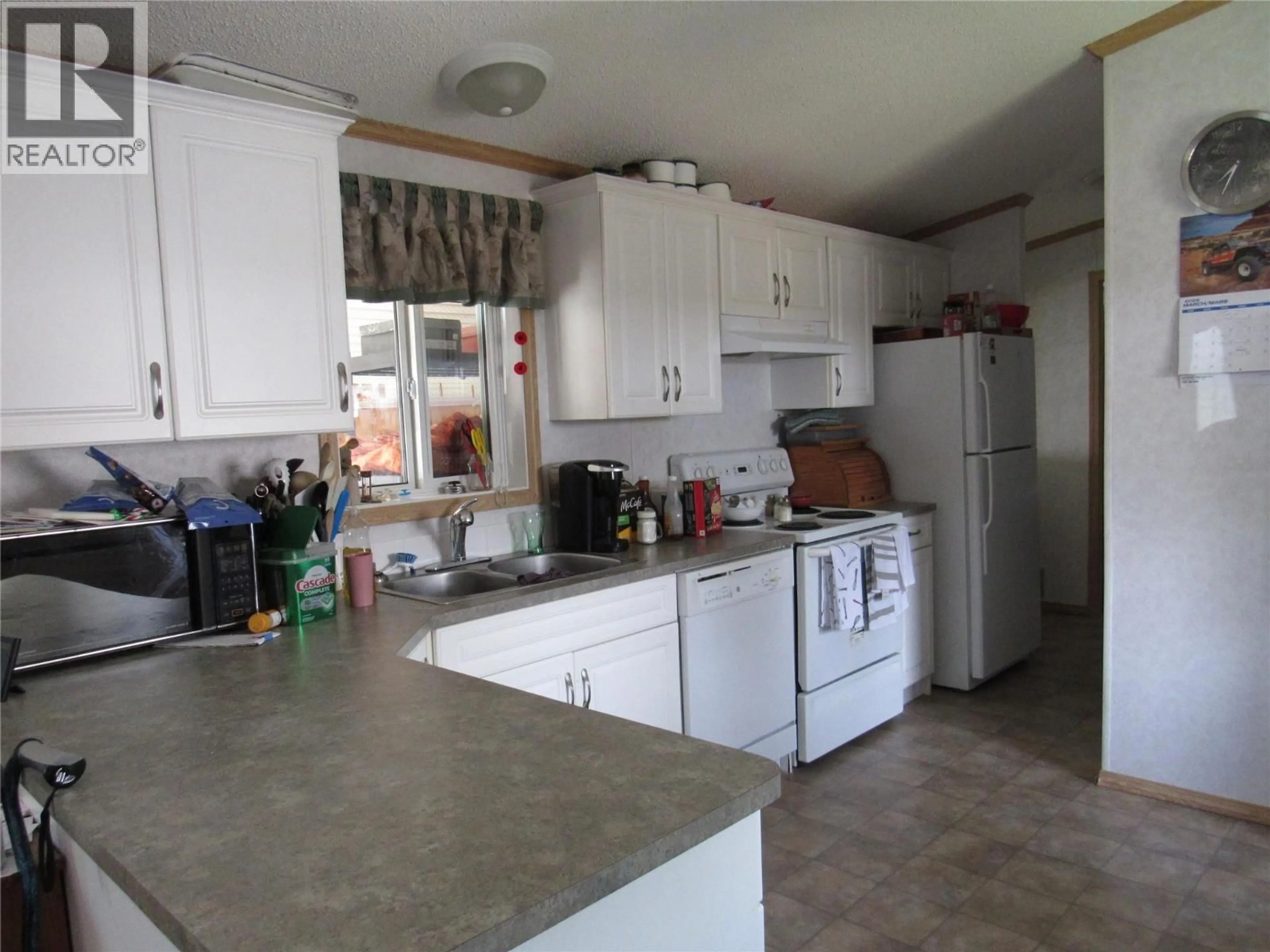 Standard kitchen, ceramic/tile floor for 107 - 500 16TH AVENUE, Genelle British Columbia V0G1G0