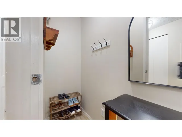 6 - 717 21ST AVENUE NORTH, Cranbrook 5