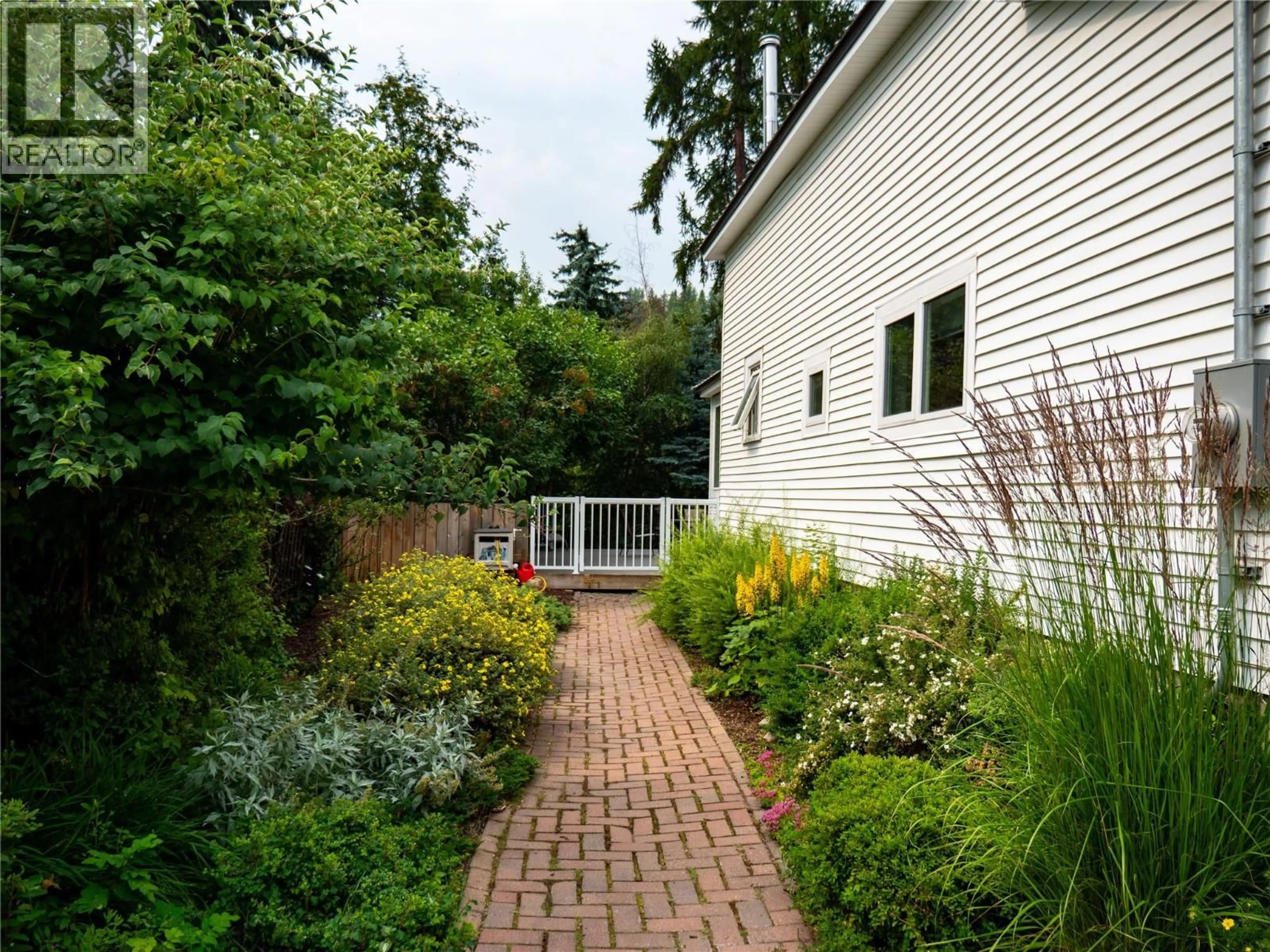 Patio, street for 36 HOWARD STREET, Kimberley British Columbia V1A2G2