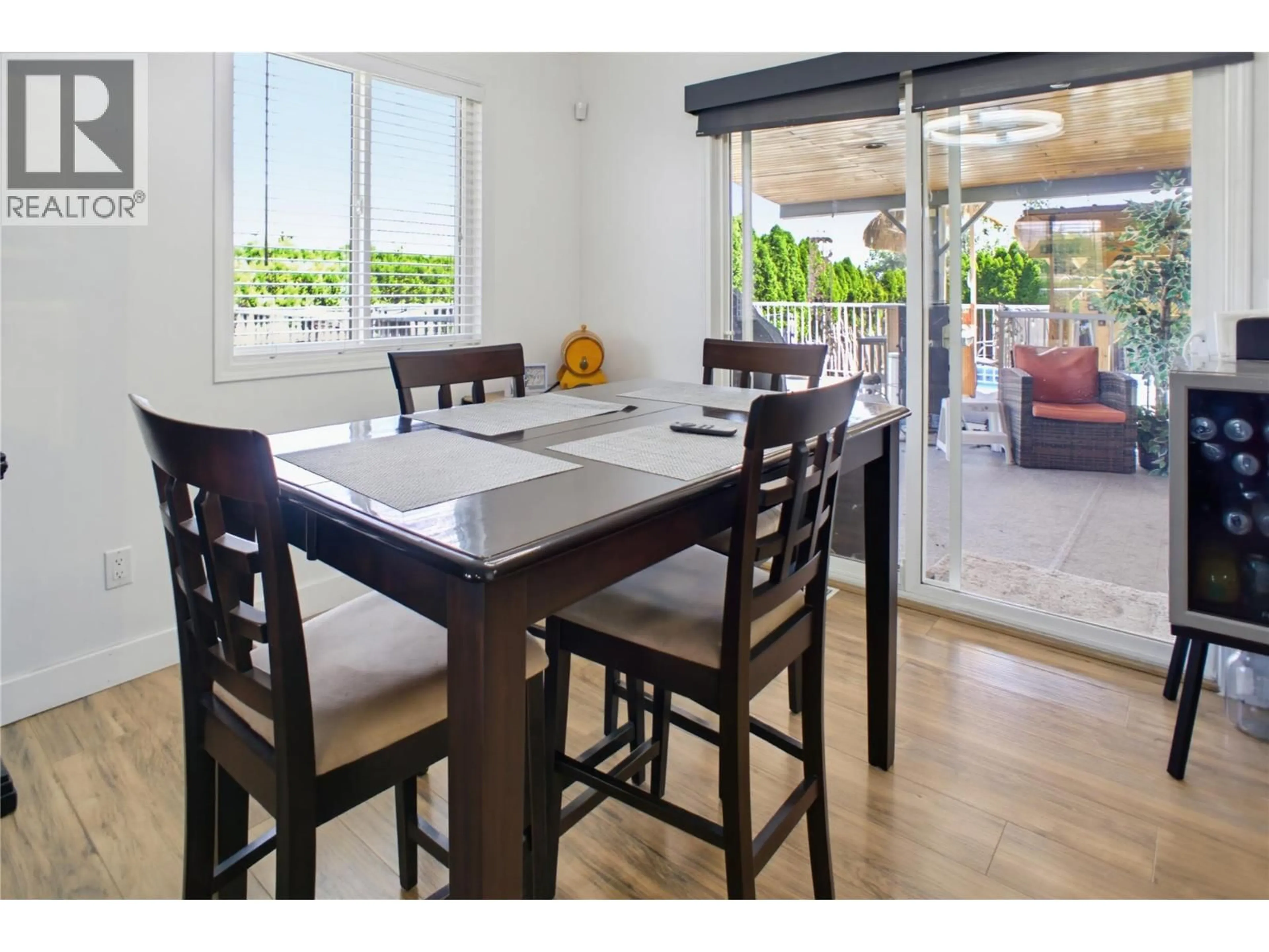 Dining room, wood/laminate floor for 15 KELSO CRESCENT, Kamloops British Columbia V2C5A1