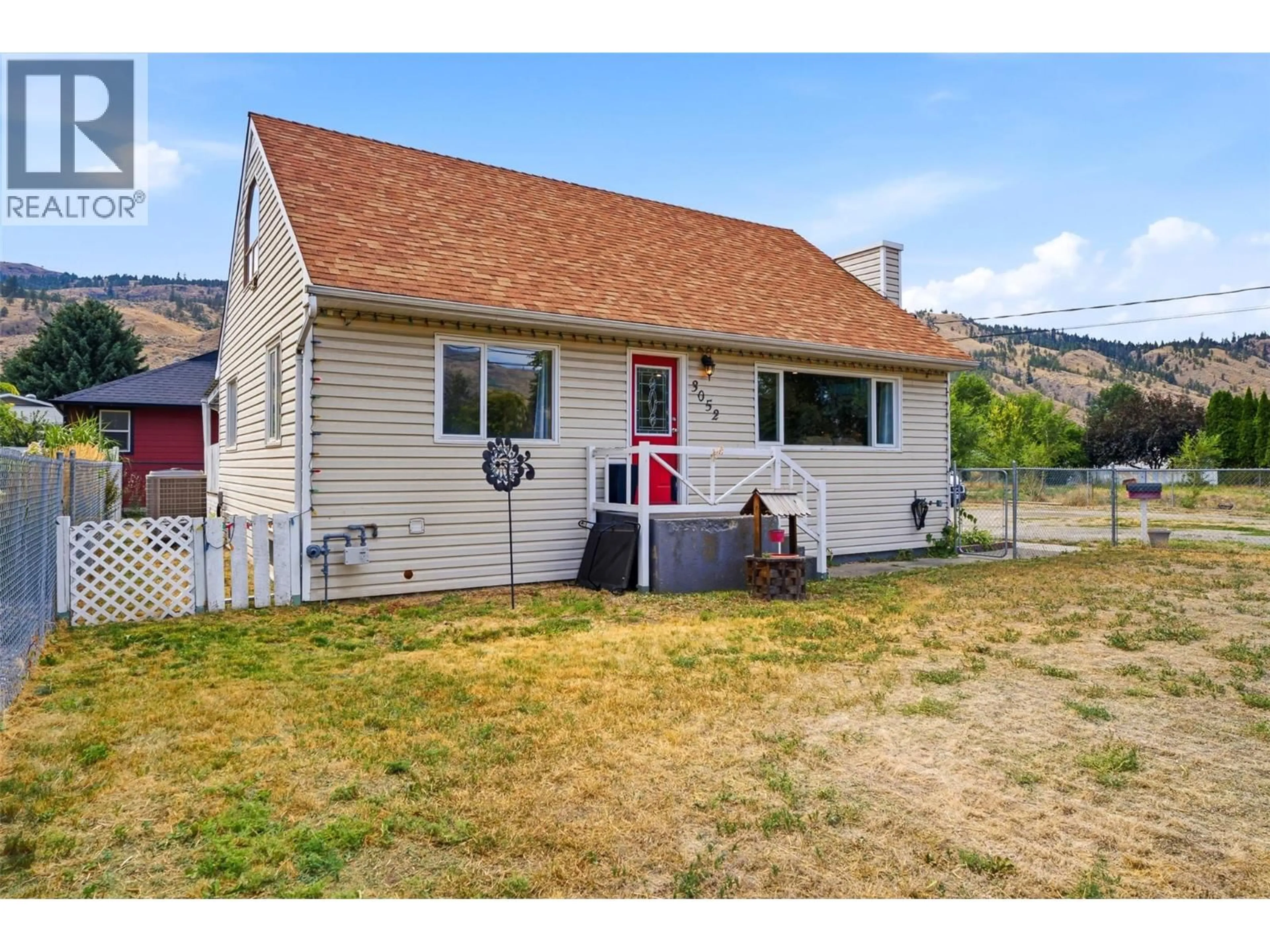 Home with vinyl exterior material, street for 3052 WESTSYDE ROAD, Kamloops British Columbia V2B7G3