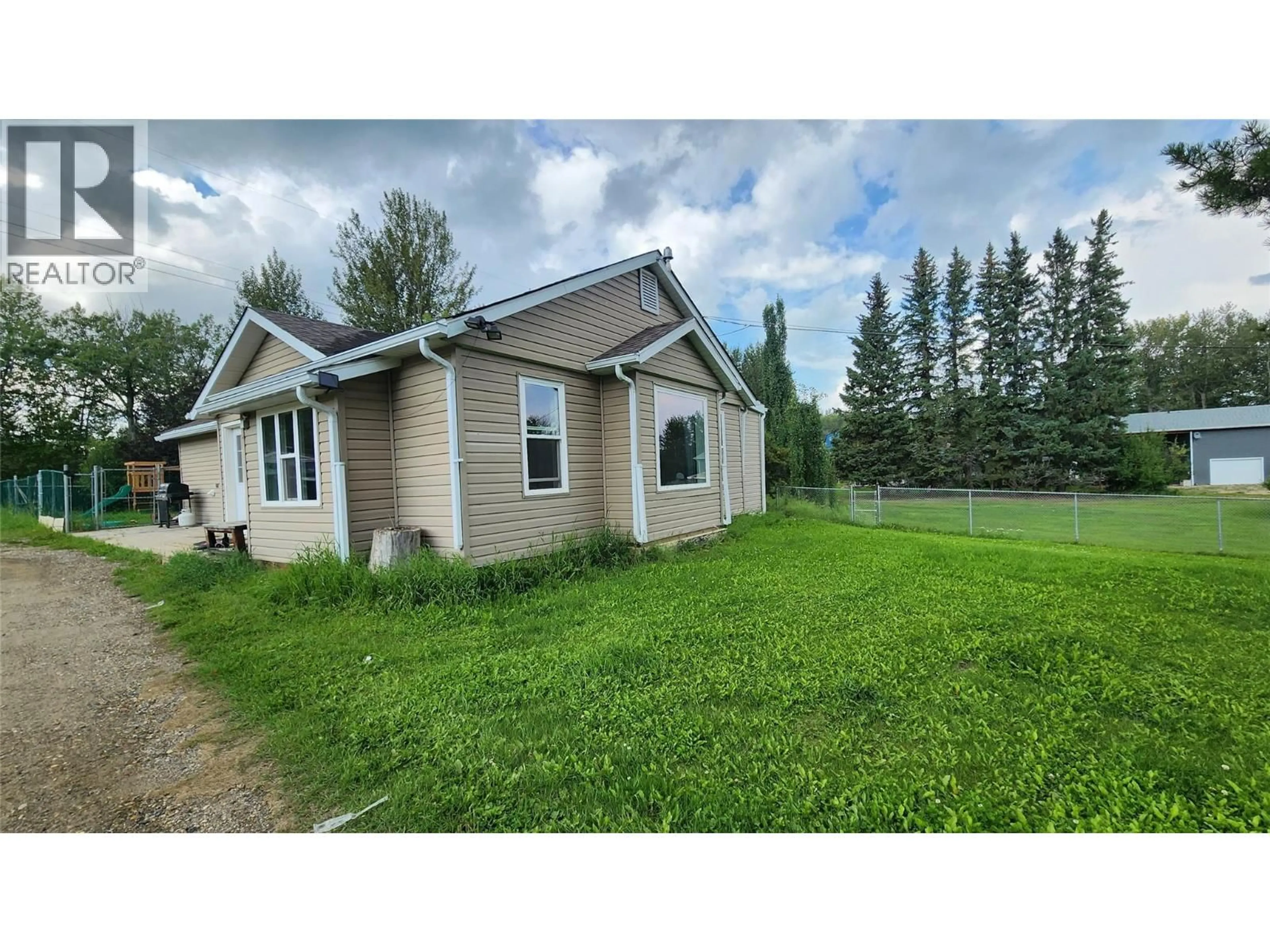 Unknown for 13287 LINKLATER LANE, Pouce Coupe British Columbia V0C2C0