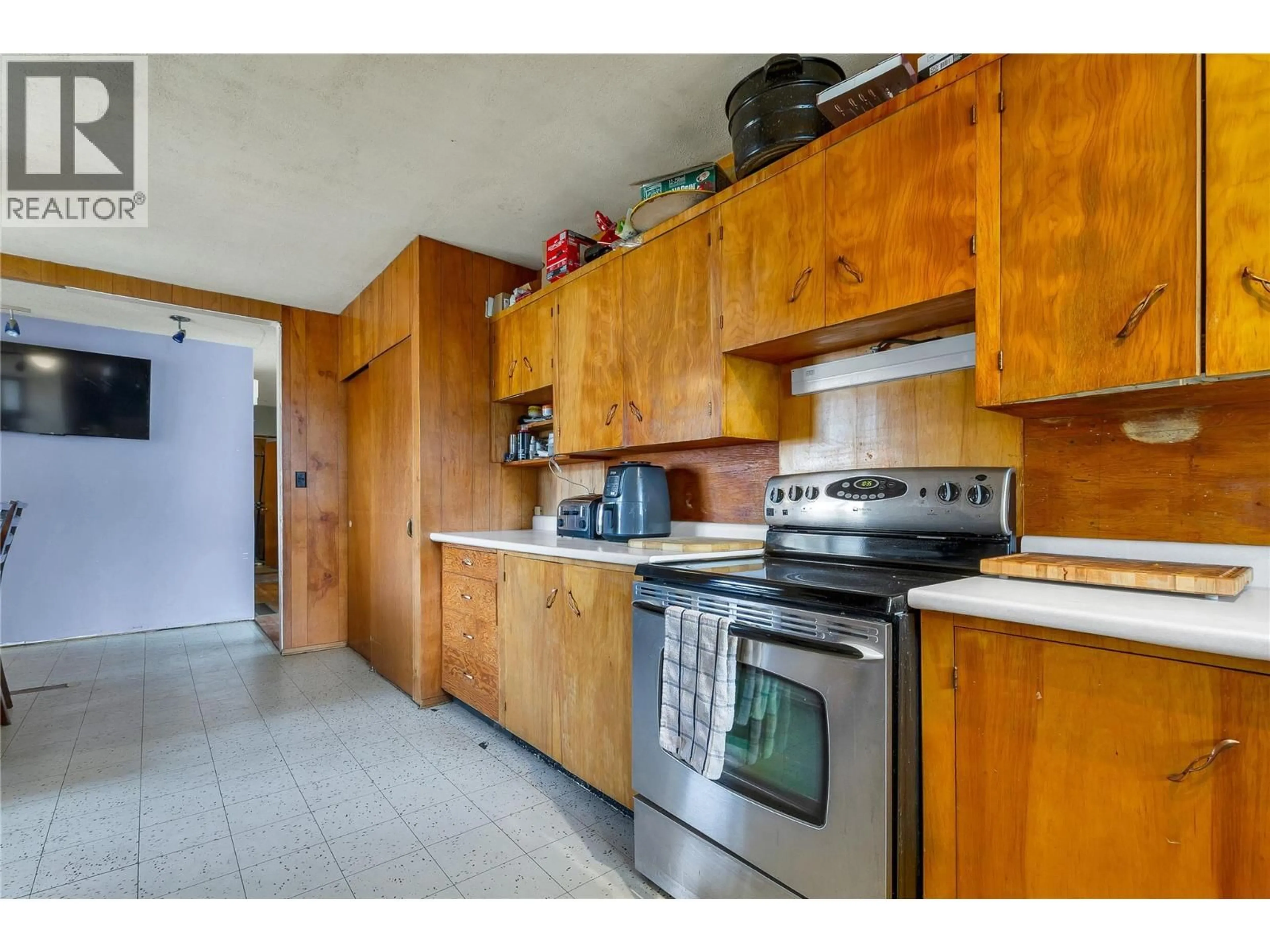 Standard kitchen, unknown for 9271 GLENMORE ROAD, Winfield British Columbia V4V1M8
