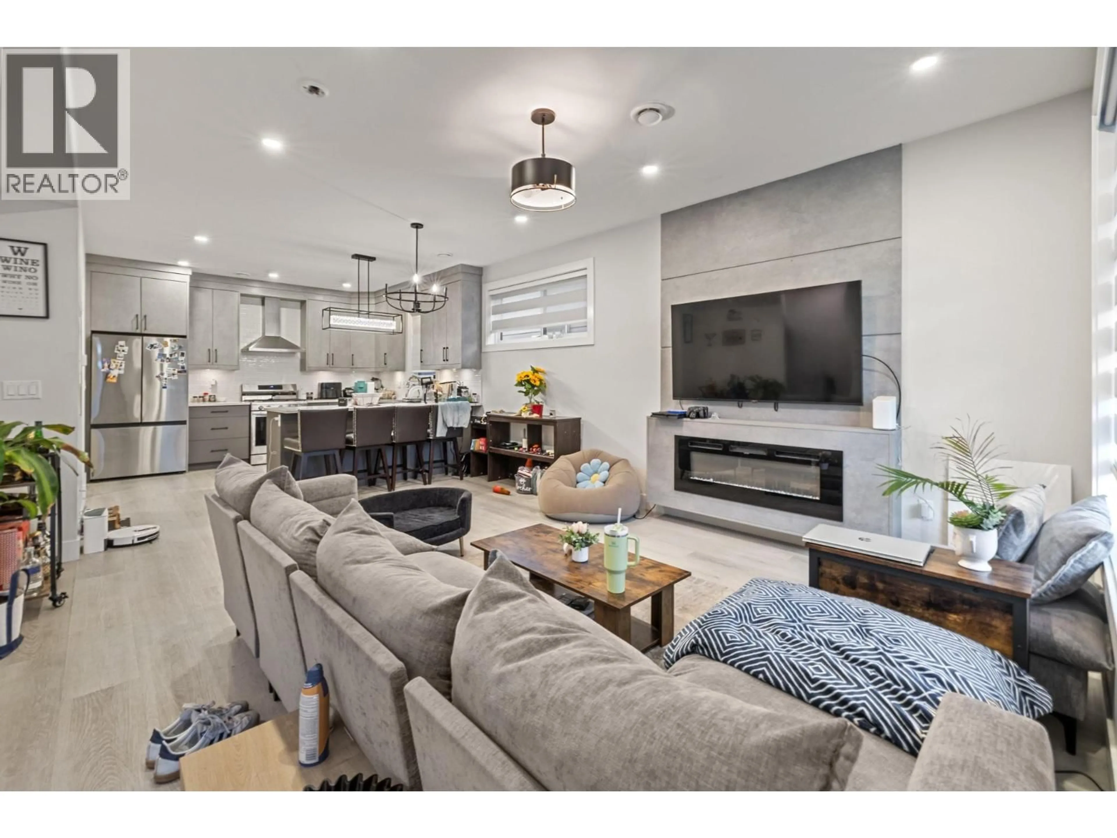 Open concept kitchen, unknown for 2 - 830 GLENWOOD AVENUE, Kelowna British Columbia V1Y5M5
