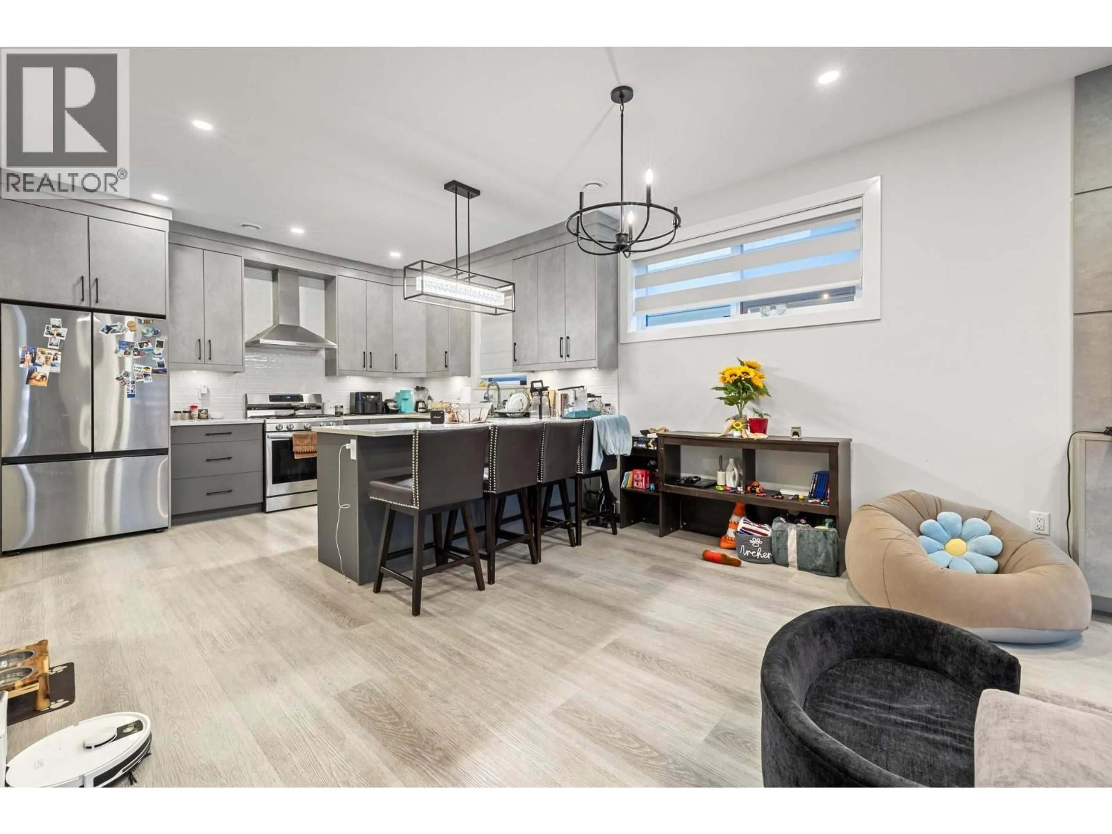 Open concept kitchen, unknown for 2 - 830 GLENWOOD AVENUE, Kelowna British Columbia V1Y5M5