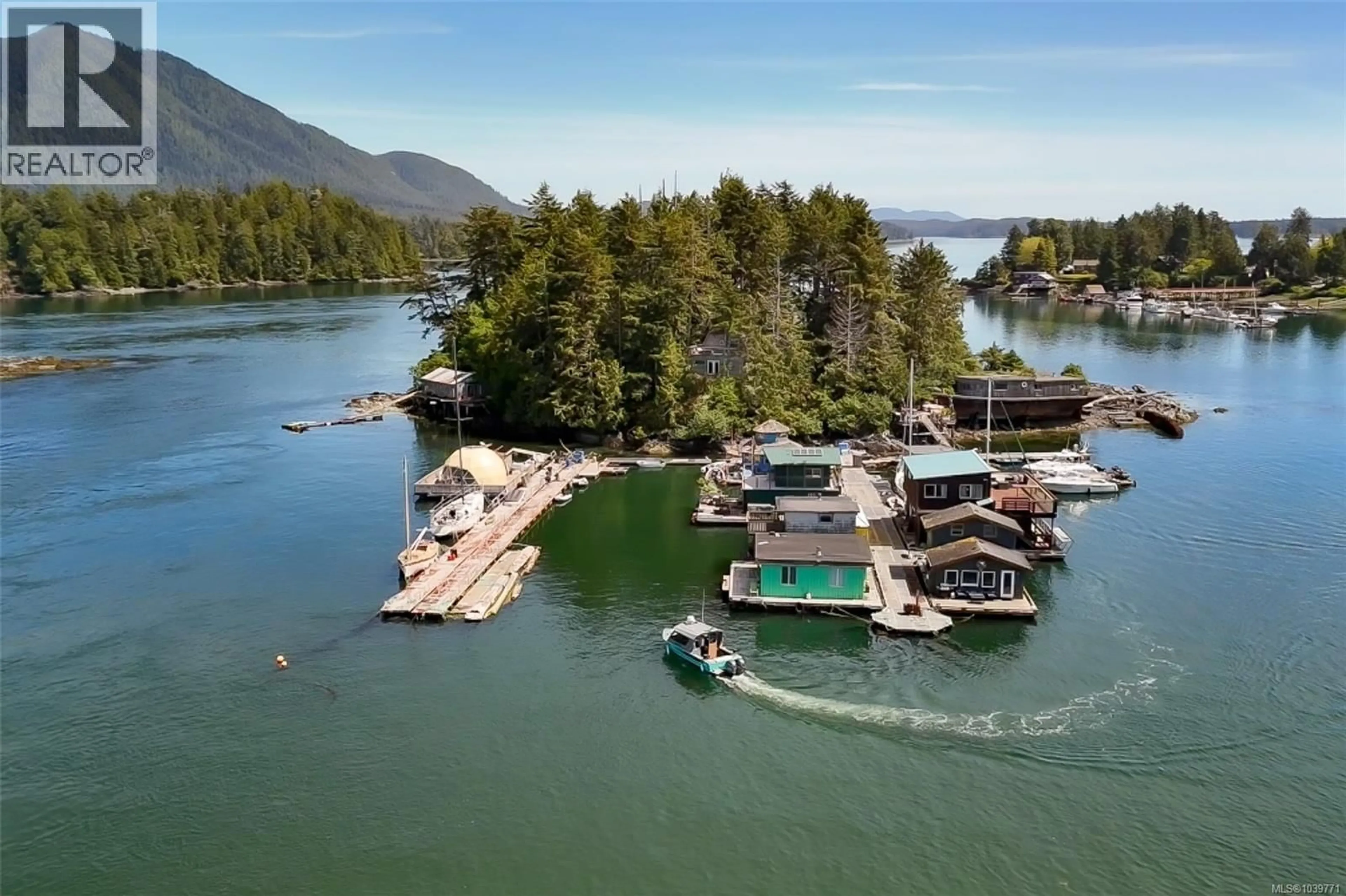 A pic from outside/outdoor area/front of a property/back of a property/a pic from drone, water/lake/river/ocean view for Float STRAWBERRY ISLAND, Tofino British Columbia V0R2Z0