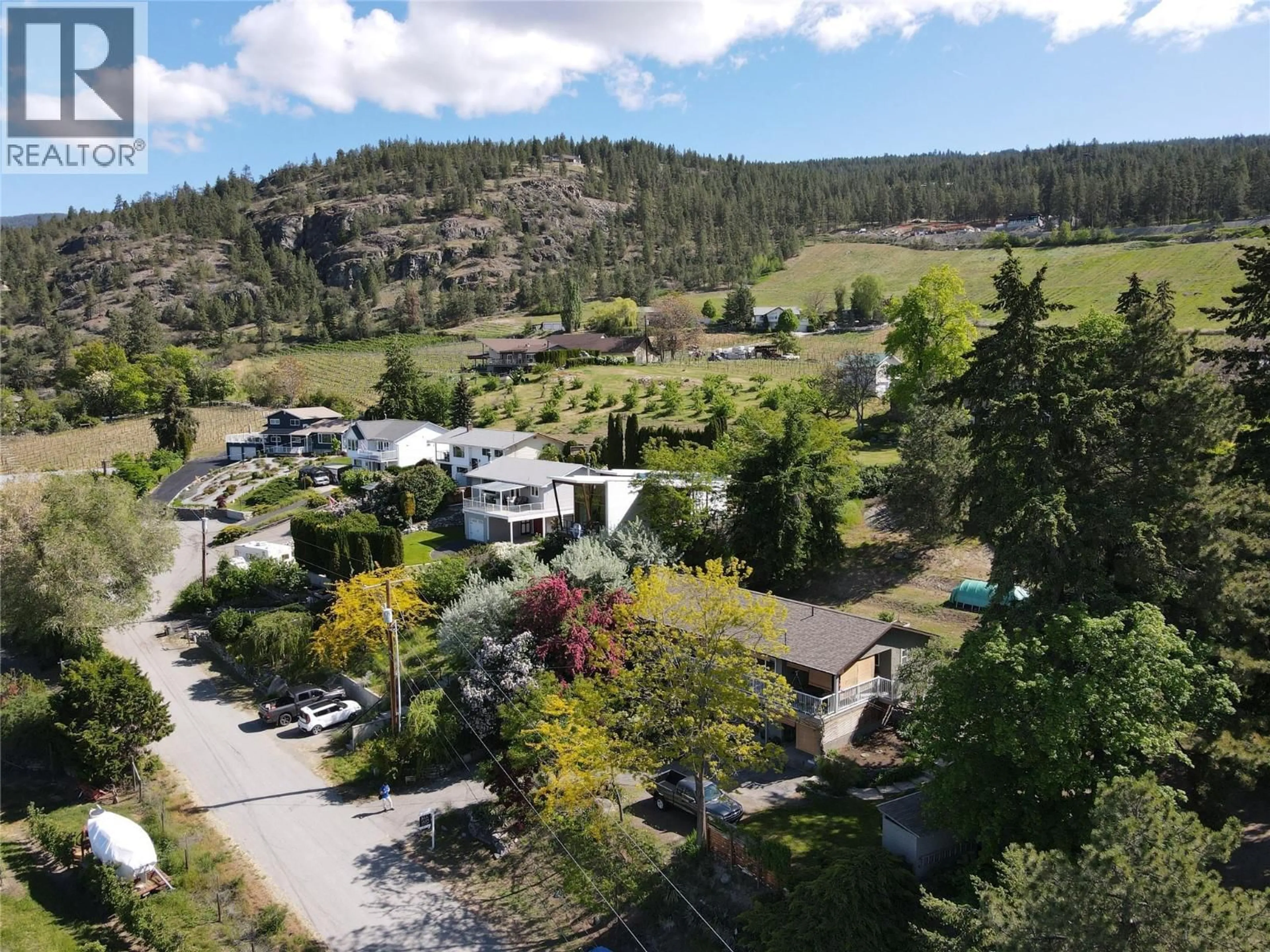 A pic from outside/outdoor area/front of a property/back of a property/a pic from drone, mountain view for 3812 ALBRECHT ROAD, Naramata British Columbia V0H1N1