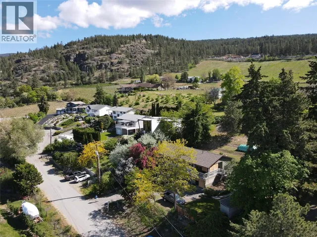 3812 ALBRECHT ROAD, Naramata 4