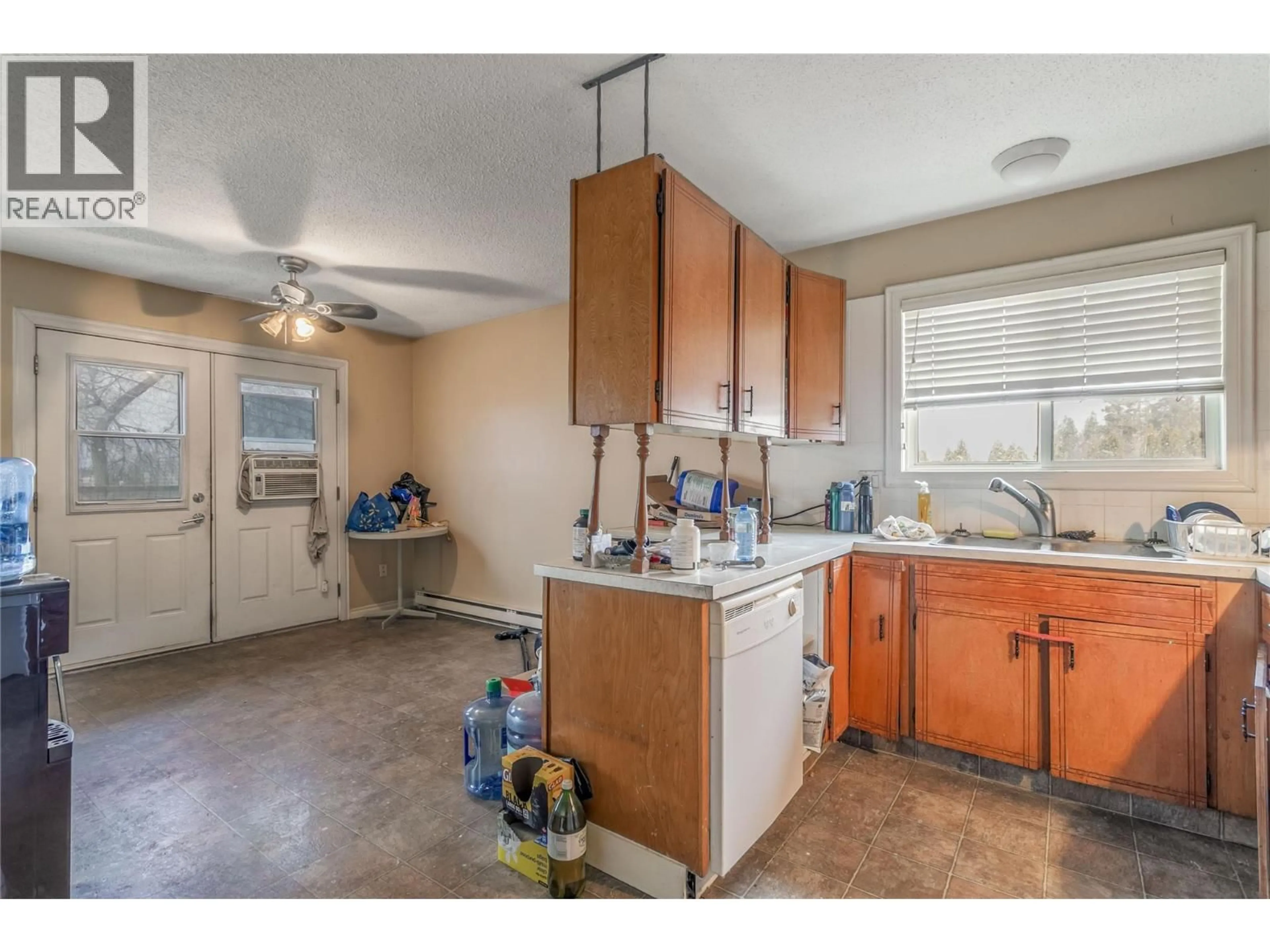 Standard kitchen, unknown for 1105 CACTUS ROAD, Kelowna British Columbia V1X5N3