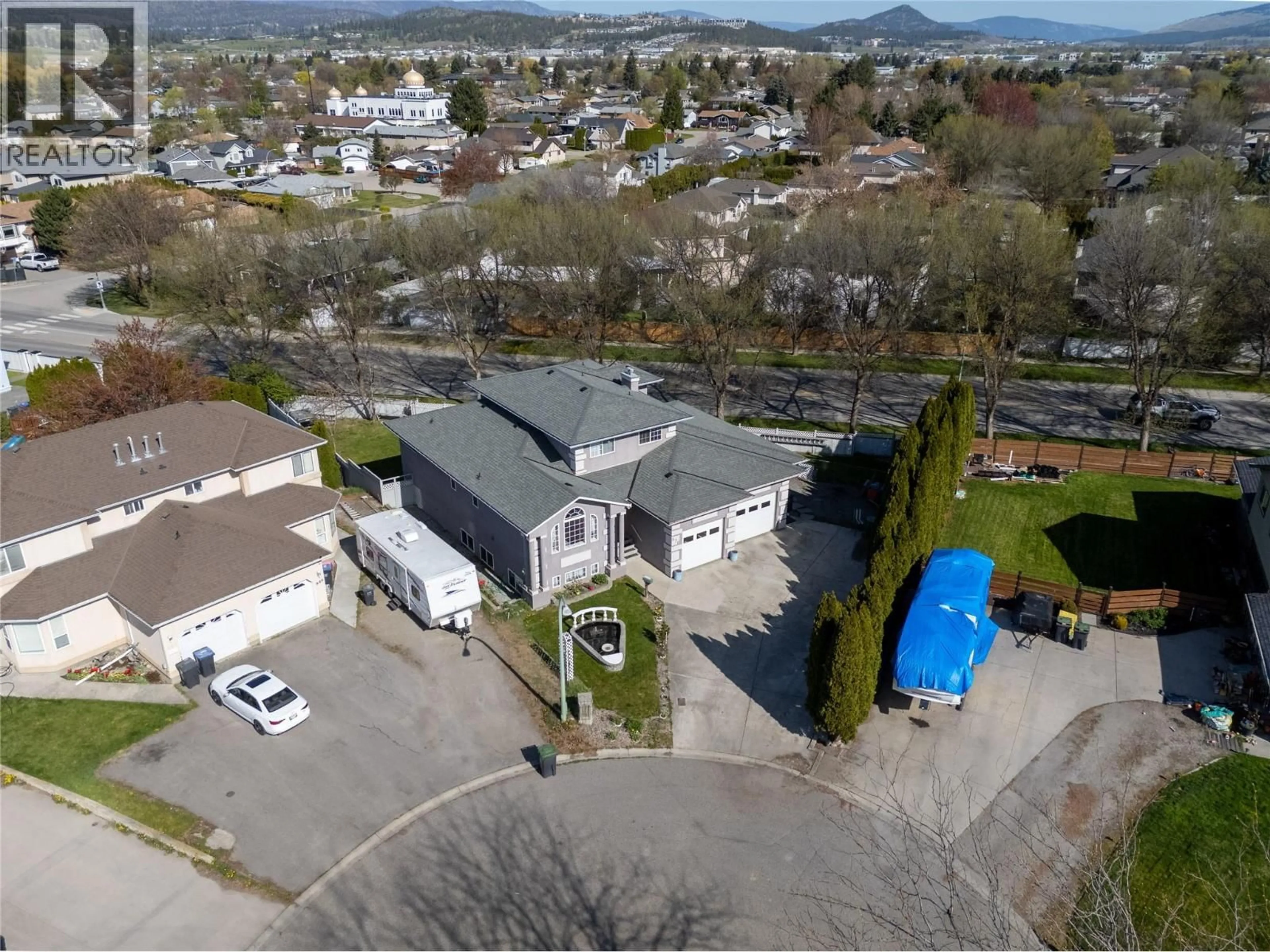 A pic from outside/outdoor area/front of a property/back of a property/a pic from drone, unknown for 970 MAYGARD ROAD, Kelowna British Columbia V1X5X1