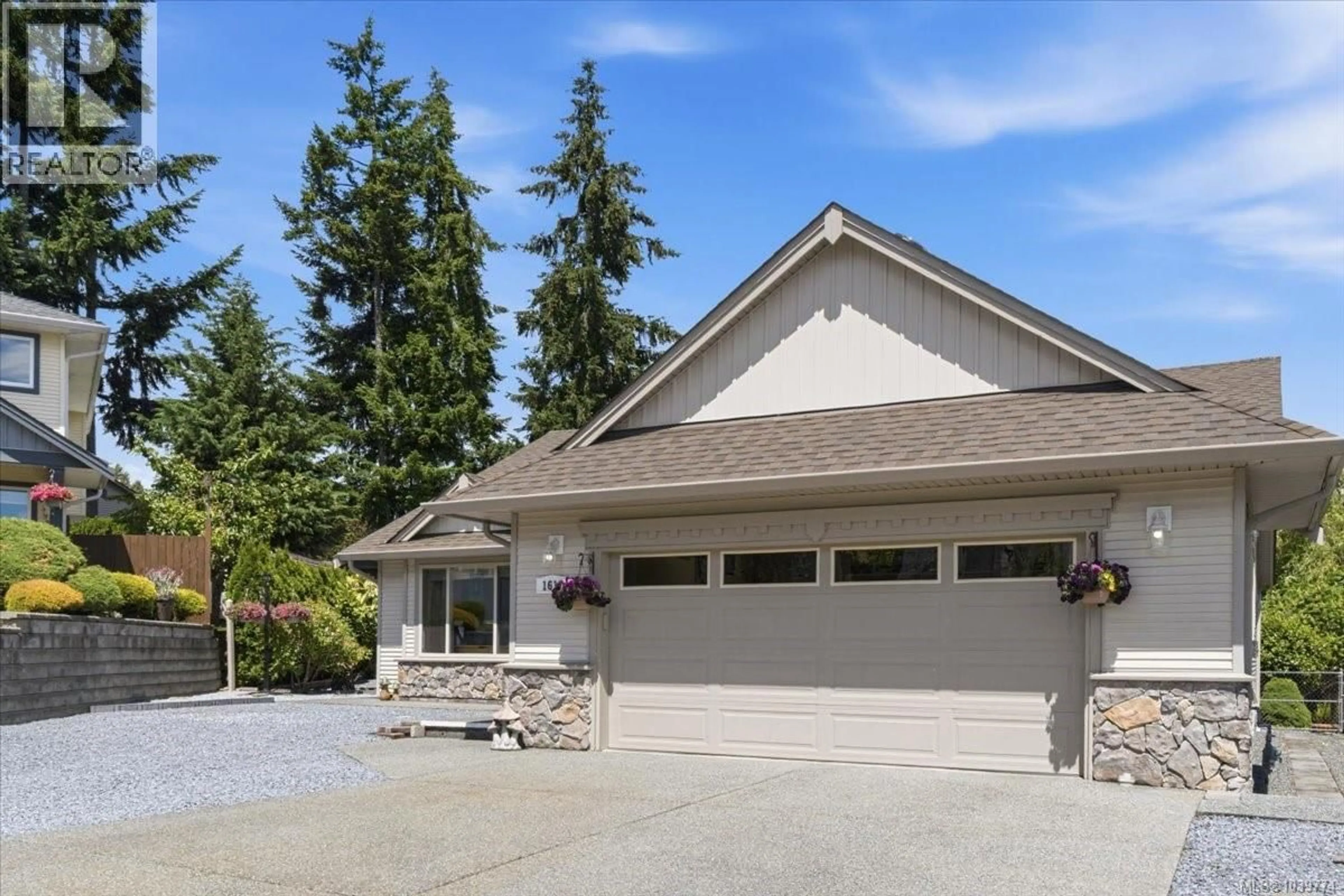 Home with vinyl exterior material, street for 1612 BLACKSTONE PLACE, Nanaimo British Columbia V9X1Y1