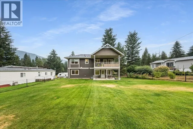 1065 LOWER CHINA CREEK ROAD, Castlegar 2