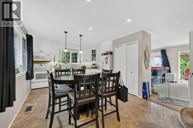 1791 15 AVENUE NORTHEAST, Salmon Arm 2