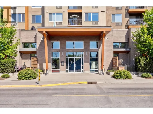 306 - 1550 DICKSON AVENUE, Kelowna 2