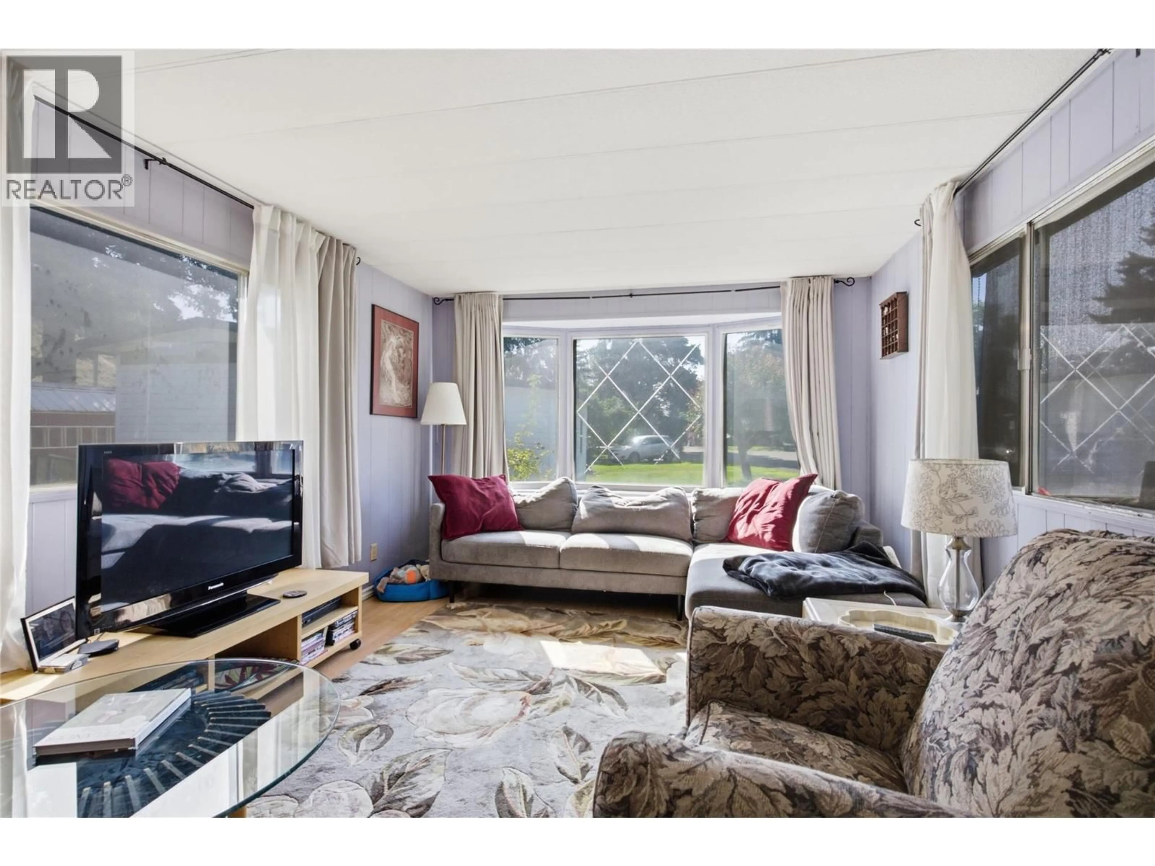 Living room with furniture, unknown for 150 - 2401 ORD ROAD, Kamloops British Columbia V2B7V8