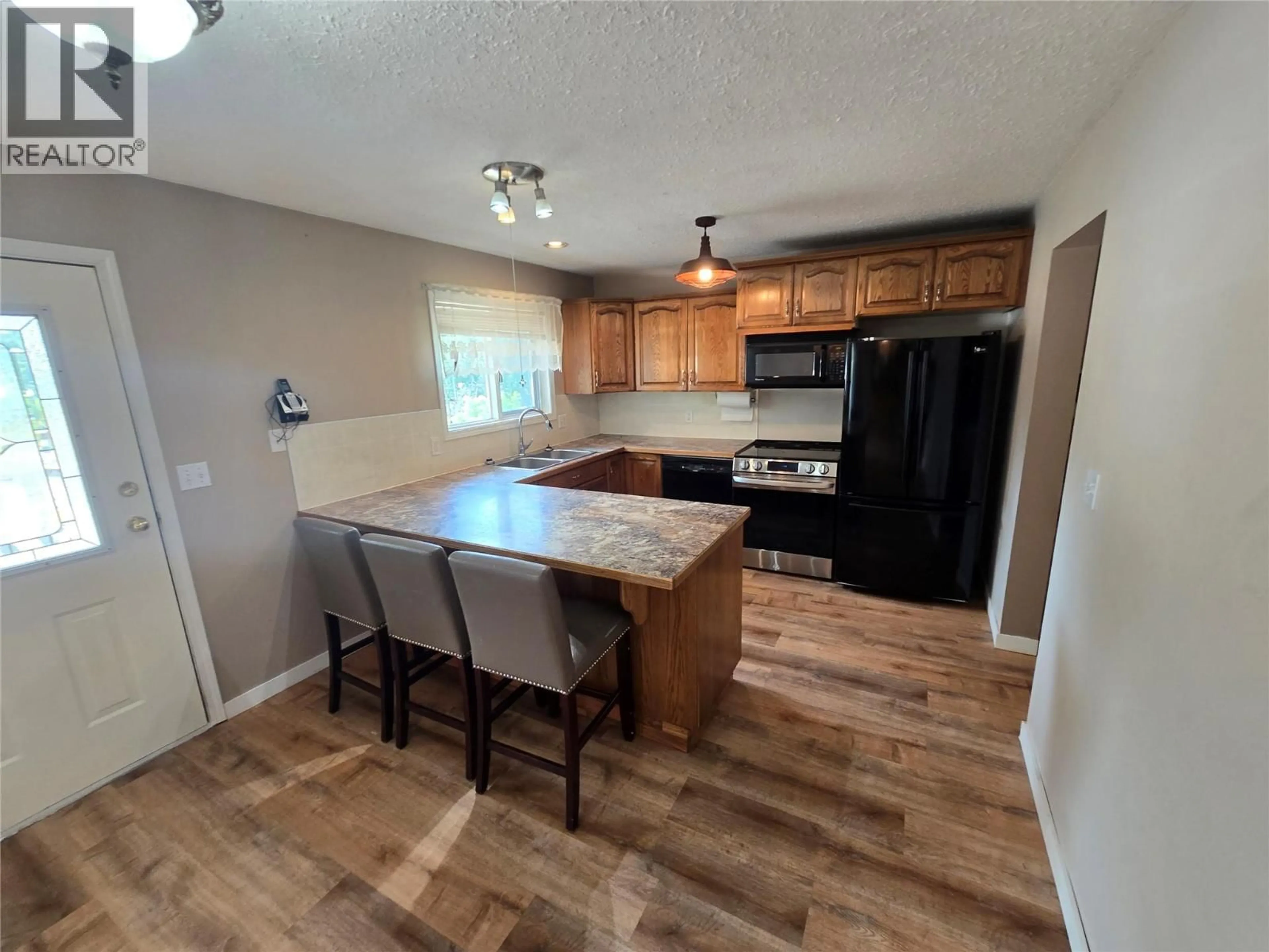 Open concept kitchen, unknown for 646 HAIGH ROAD, Kamloops British Columbia V0E1E0