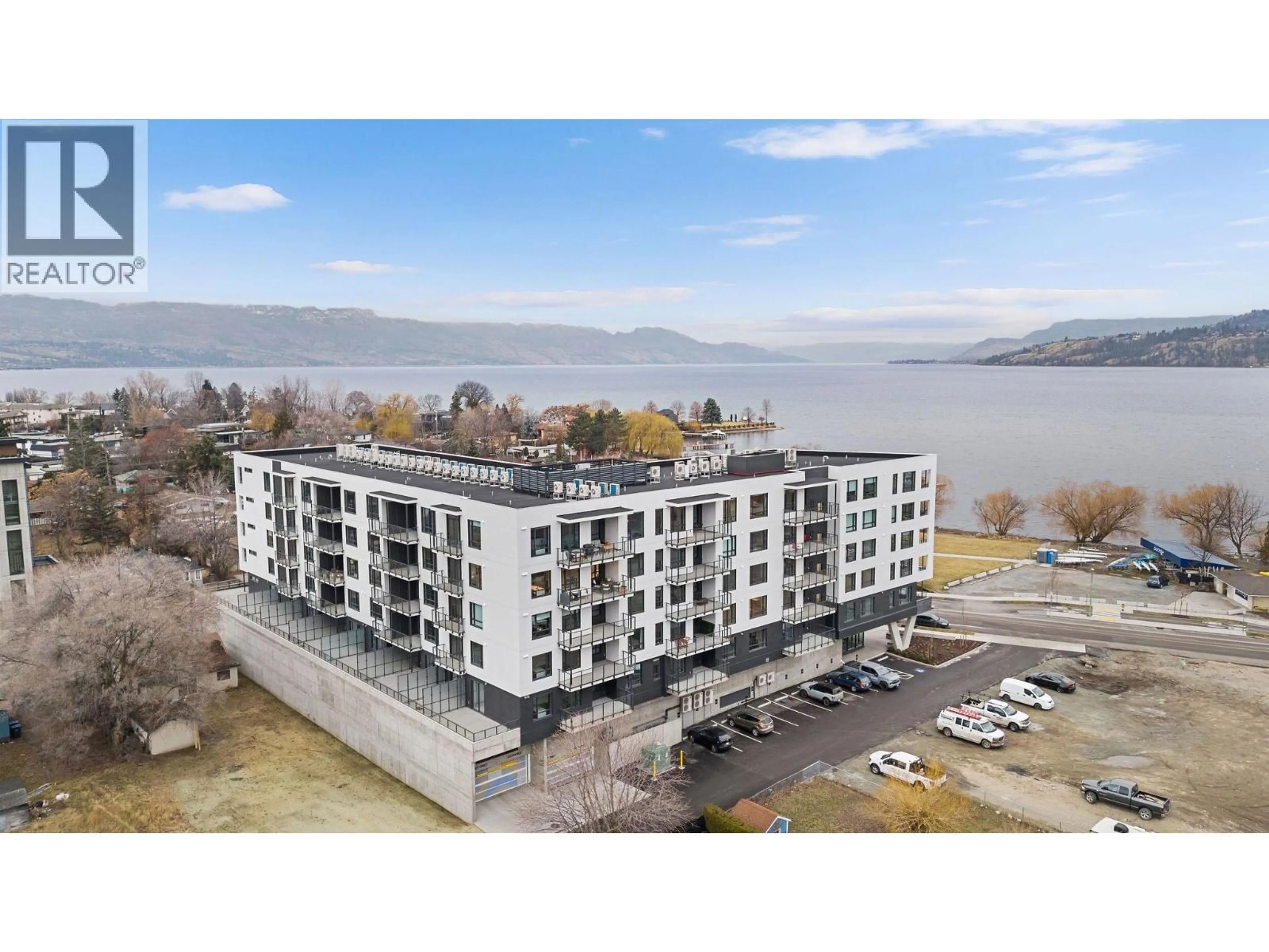 A pic from outside/outdoor area/front of a property/back of a property/a pic from drone, water/lake/river/ocean view for 401 - 3051 ABBOTT STREET, Kelowna British Columbia V1Y0P1