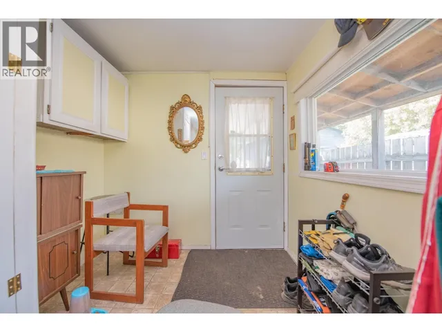 5727 PONDEROSA ROAD, Falkland 5