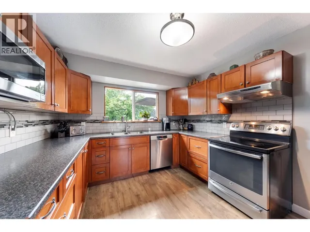 12300 ORMSBY DRIVE, Coldstream 3