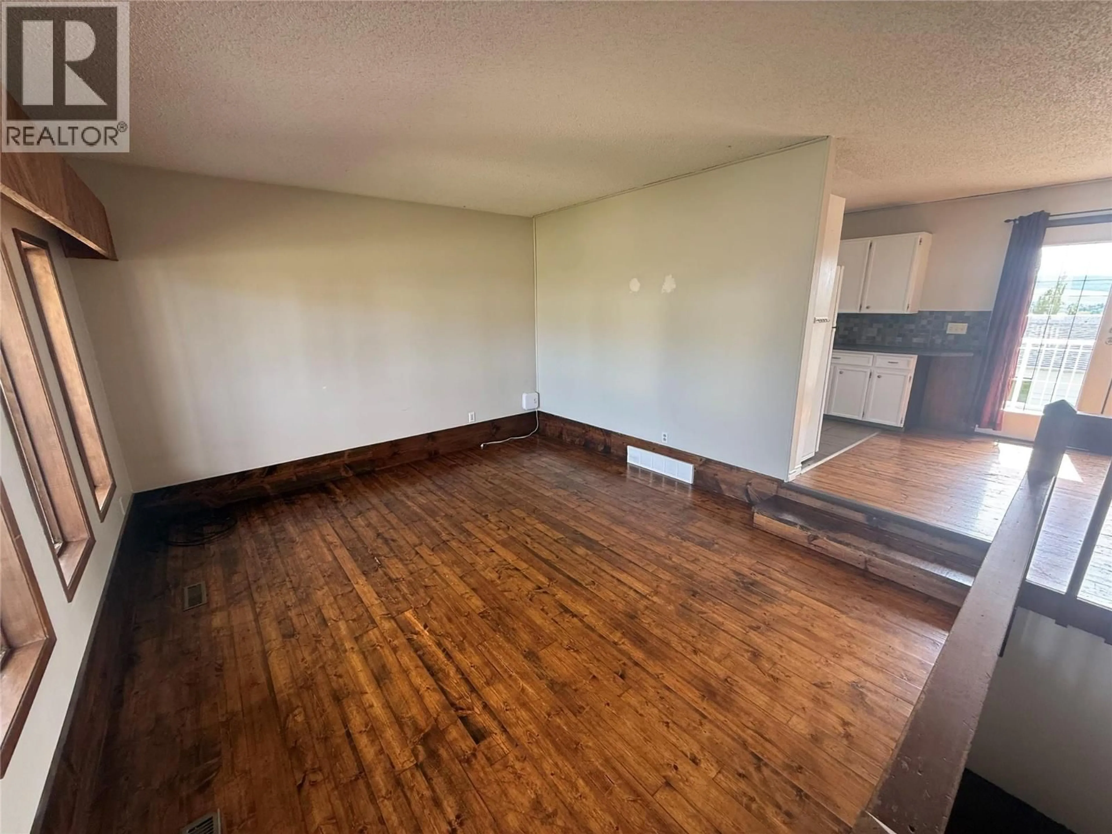 A pic of a room for 925 CORNWALL CRESCENT, Dawson Creek British Columbia V1G1P1