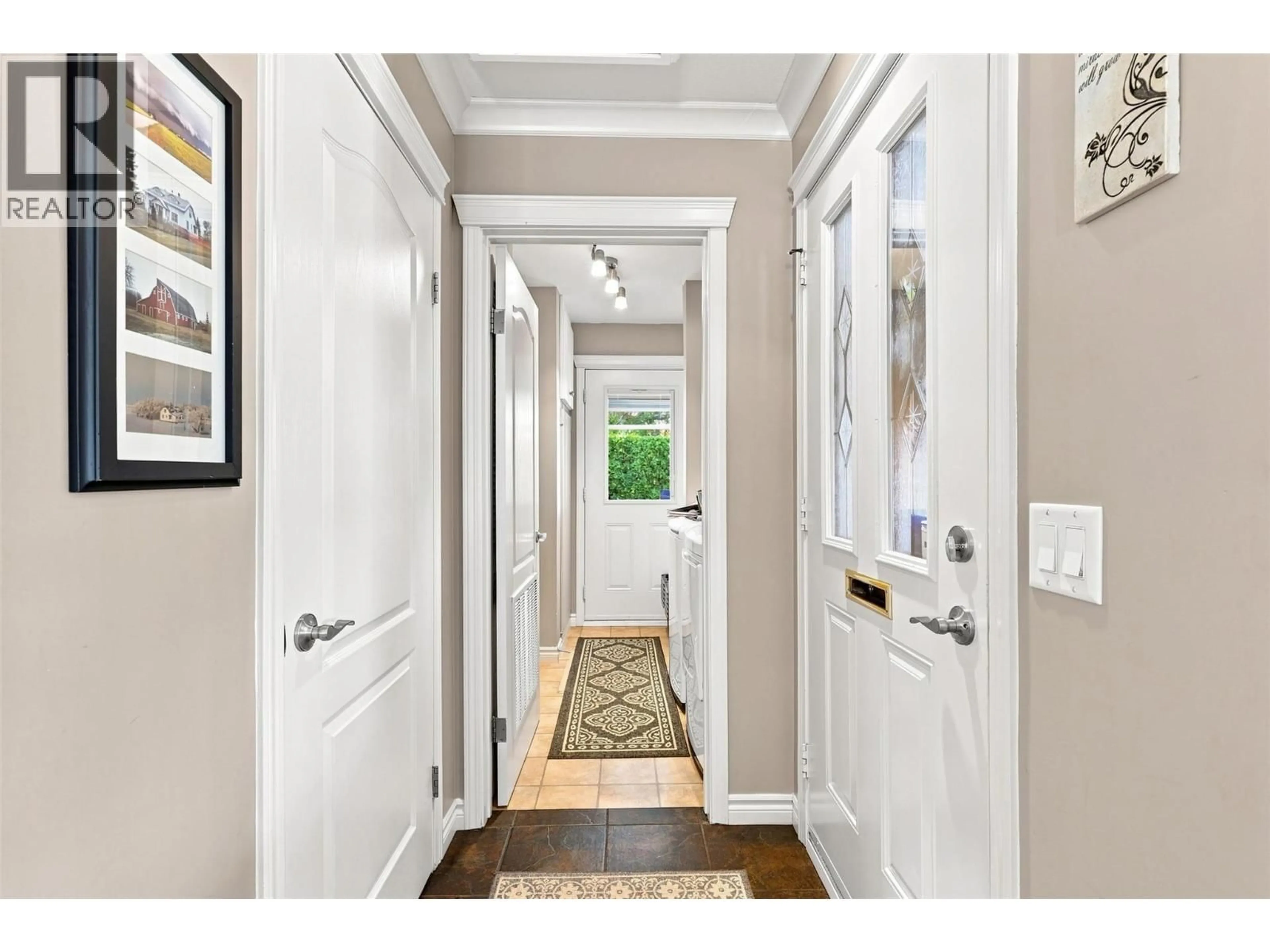 Indoor entryway for 15 - 791 JENSEN ROAD, Kamloops British Columbia V2B6P6