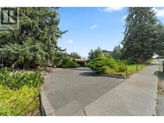 296 GIBRALTAR COURT, Kamloops 3