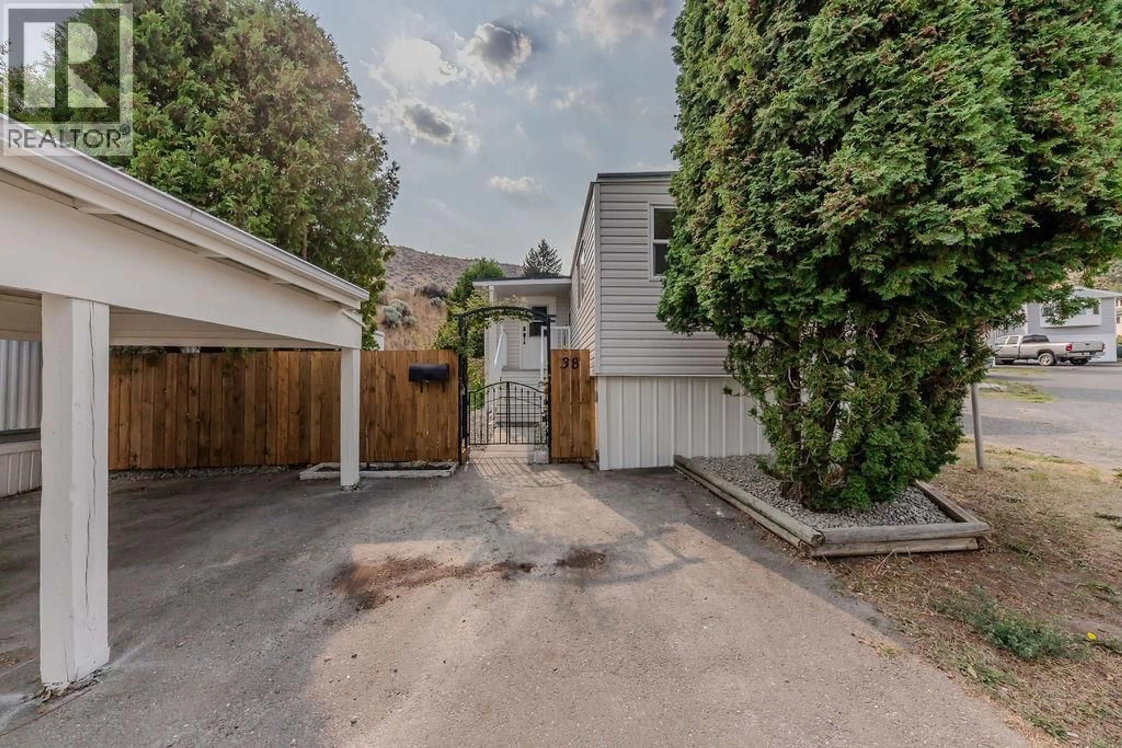 Unknown for 38 - 1175 ROSE HILL ROAD, Kamloops British Columbia V2E1G9