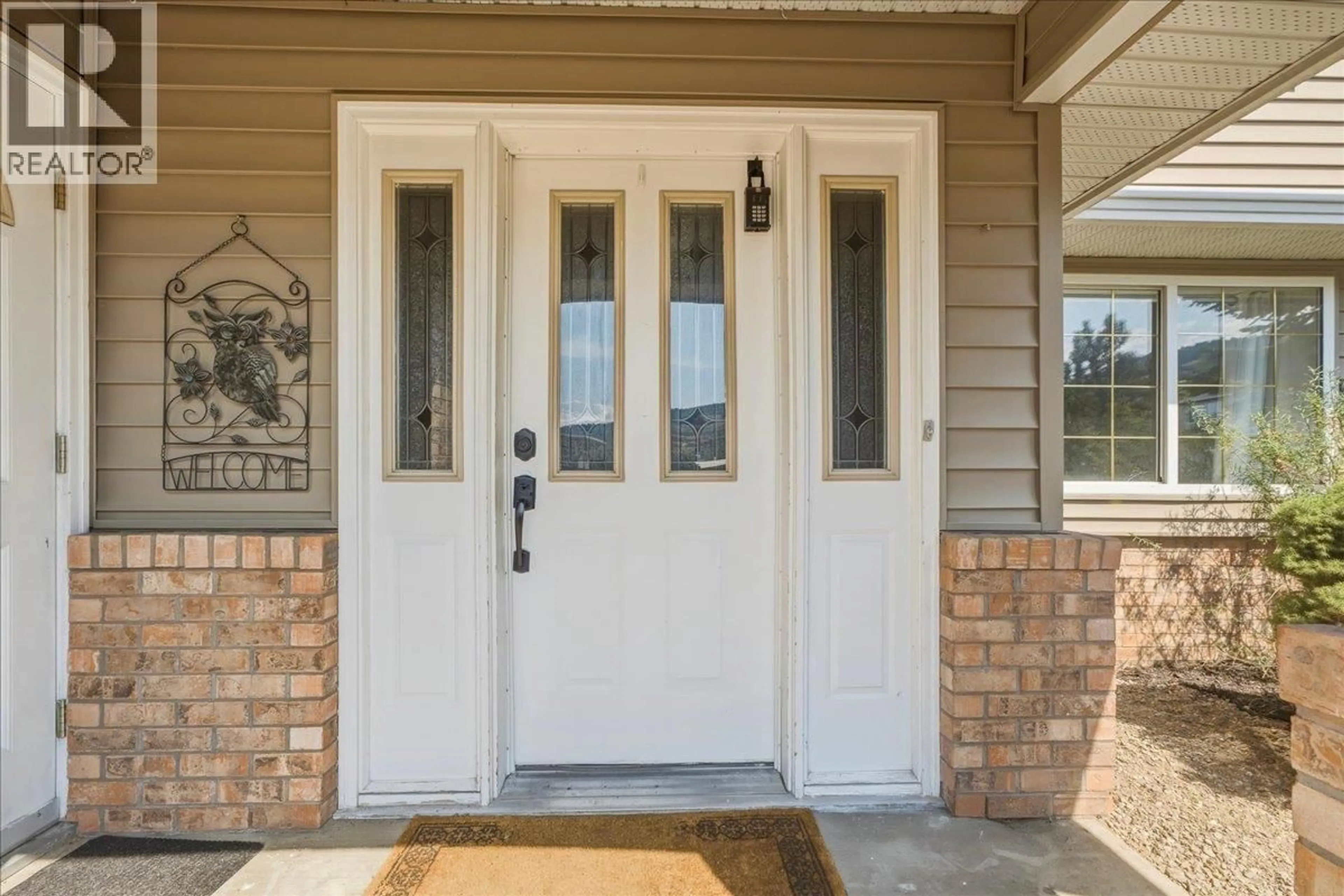 Indoor entryway for 2225 TEAL PLACE, Vernon British Columbia V1H1R1
