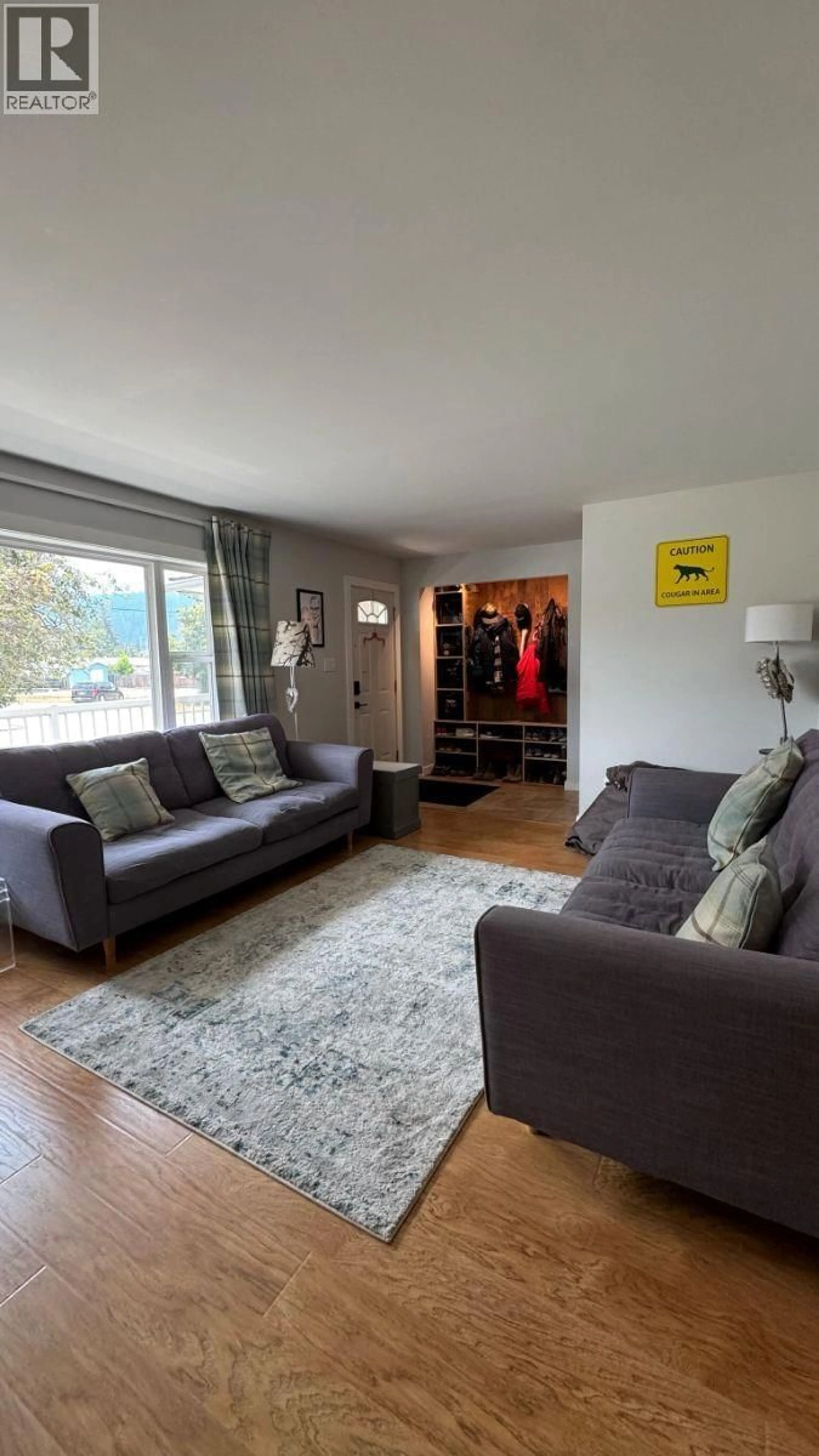 Living room with furniture, unknown for 711 10TH STREET SOUTH, Golden British Columbia V0A1H0