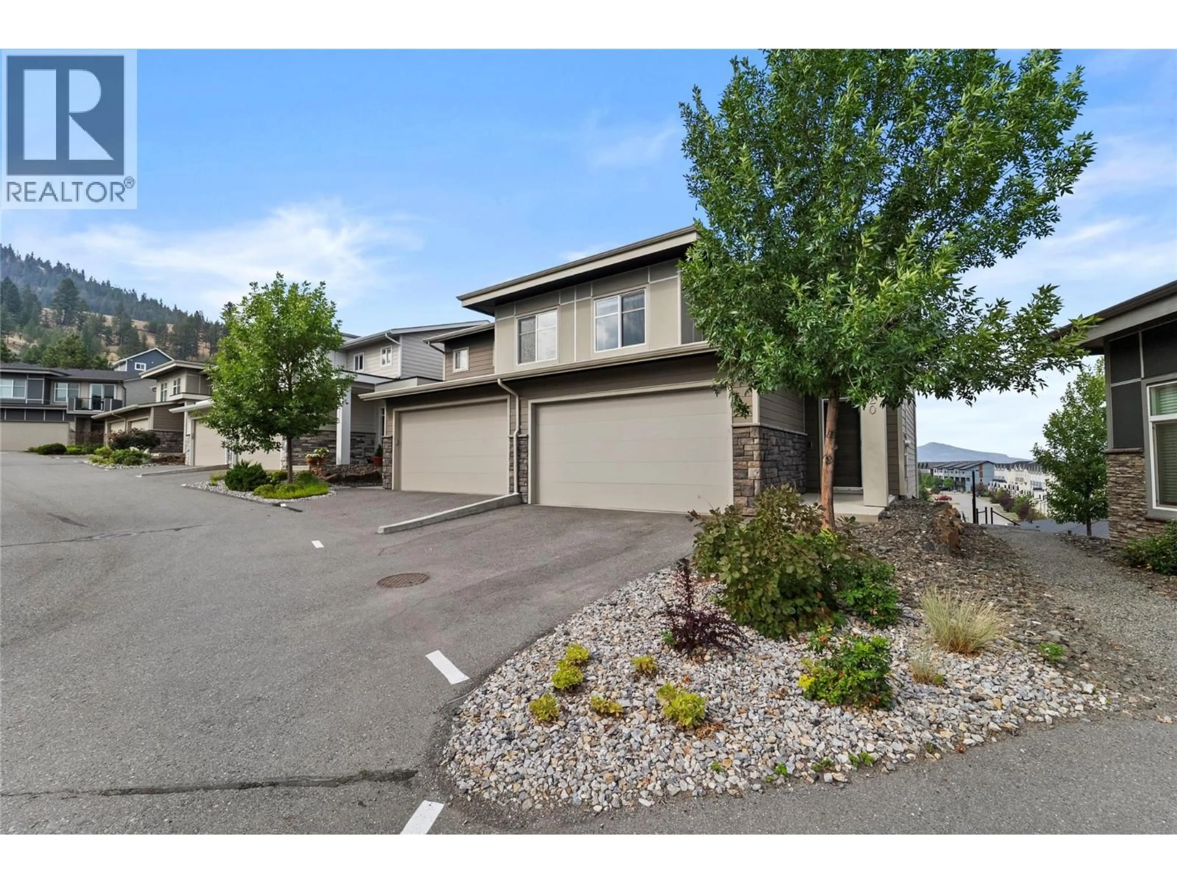 A pic from outside/outdoor area/front of a property/back of a property/a pic from drone, mountain view for 120 - 1993 QU'APPELLE BOULEVARD, Kamloops British Columbia V2E0C2