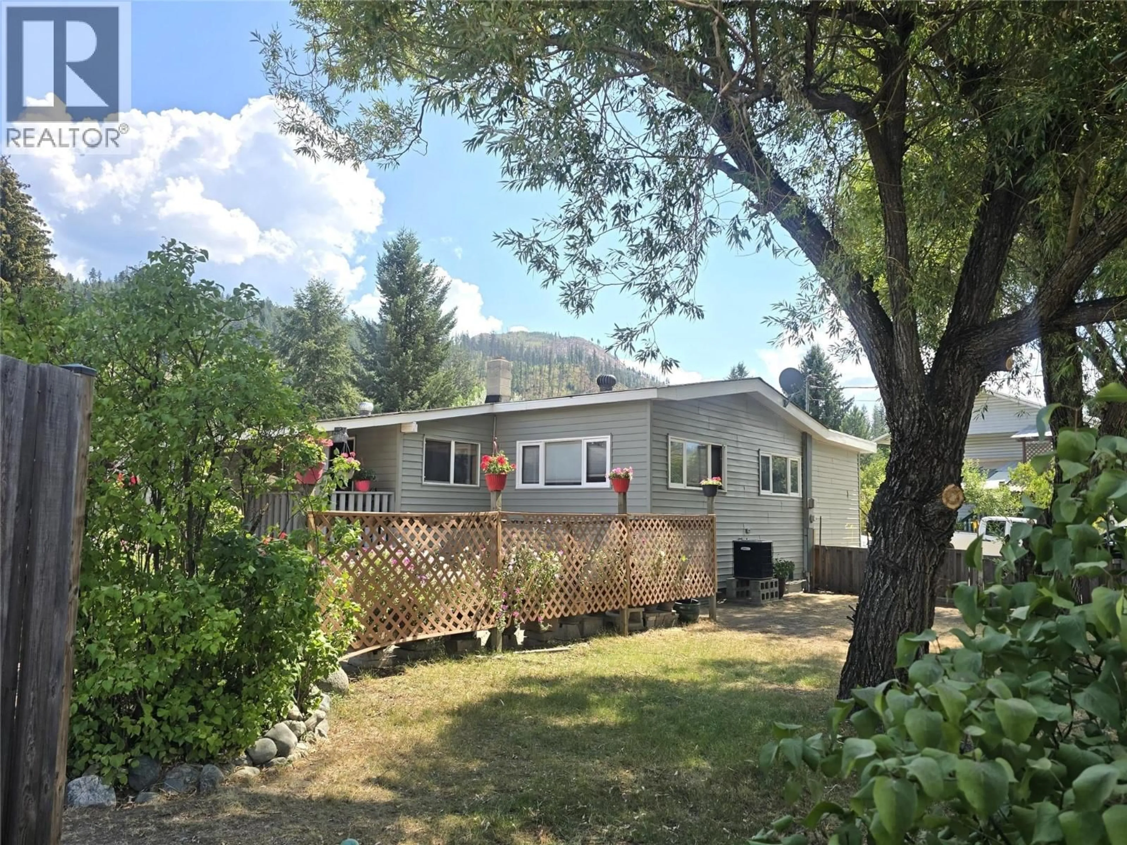 A pic from outside/outdoor area/front of a property/back of a property/a pic from drone, mountain view for 596-4590 BARRIERE TOWN ROAD, Barriere British Columbia V0E1E0