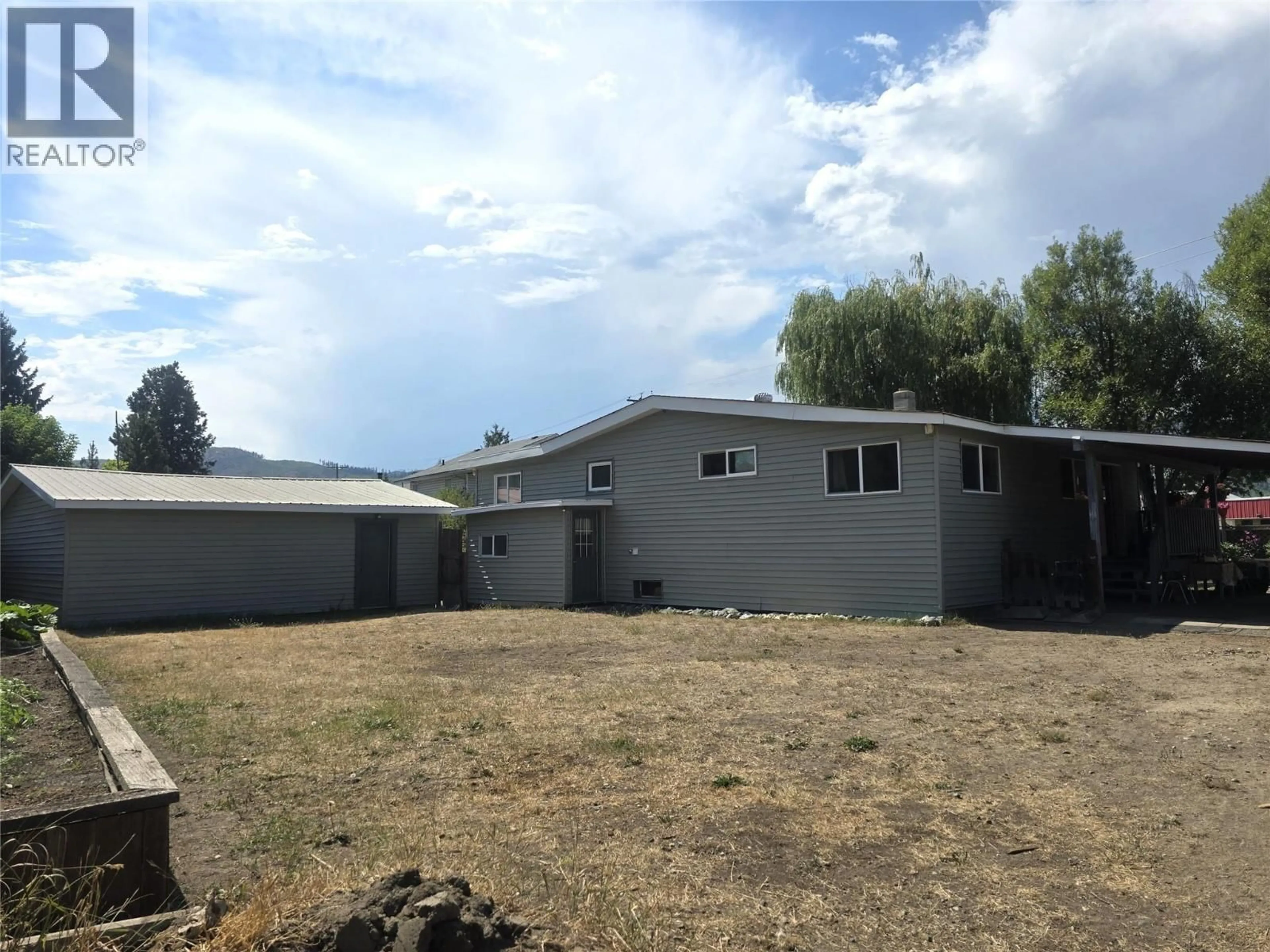Home with vinyl exterior material, unknown for 596-4590 BARRIERE TOWN ROAD, Barriere British Columbia V0E1E0