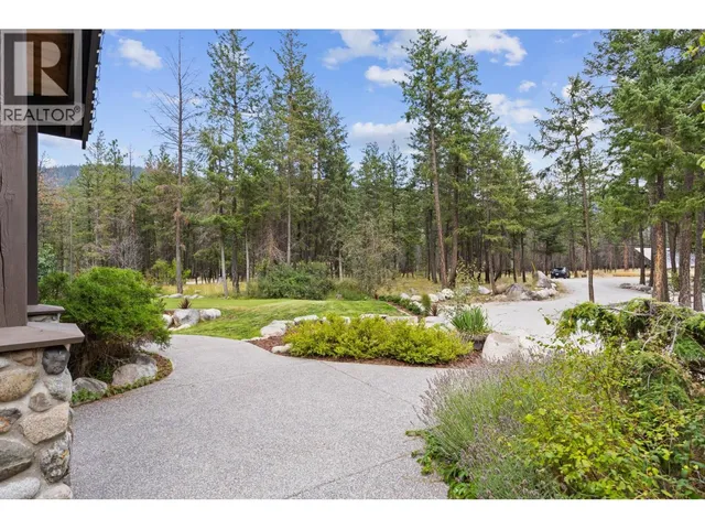4802 TREPANIER ROAD, Peachland 4