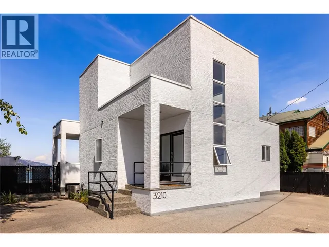 3210 CLEMENT ROAD, Lake Country 2