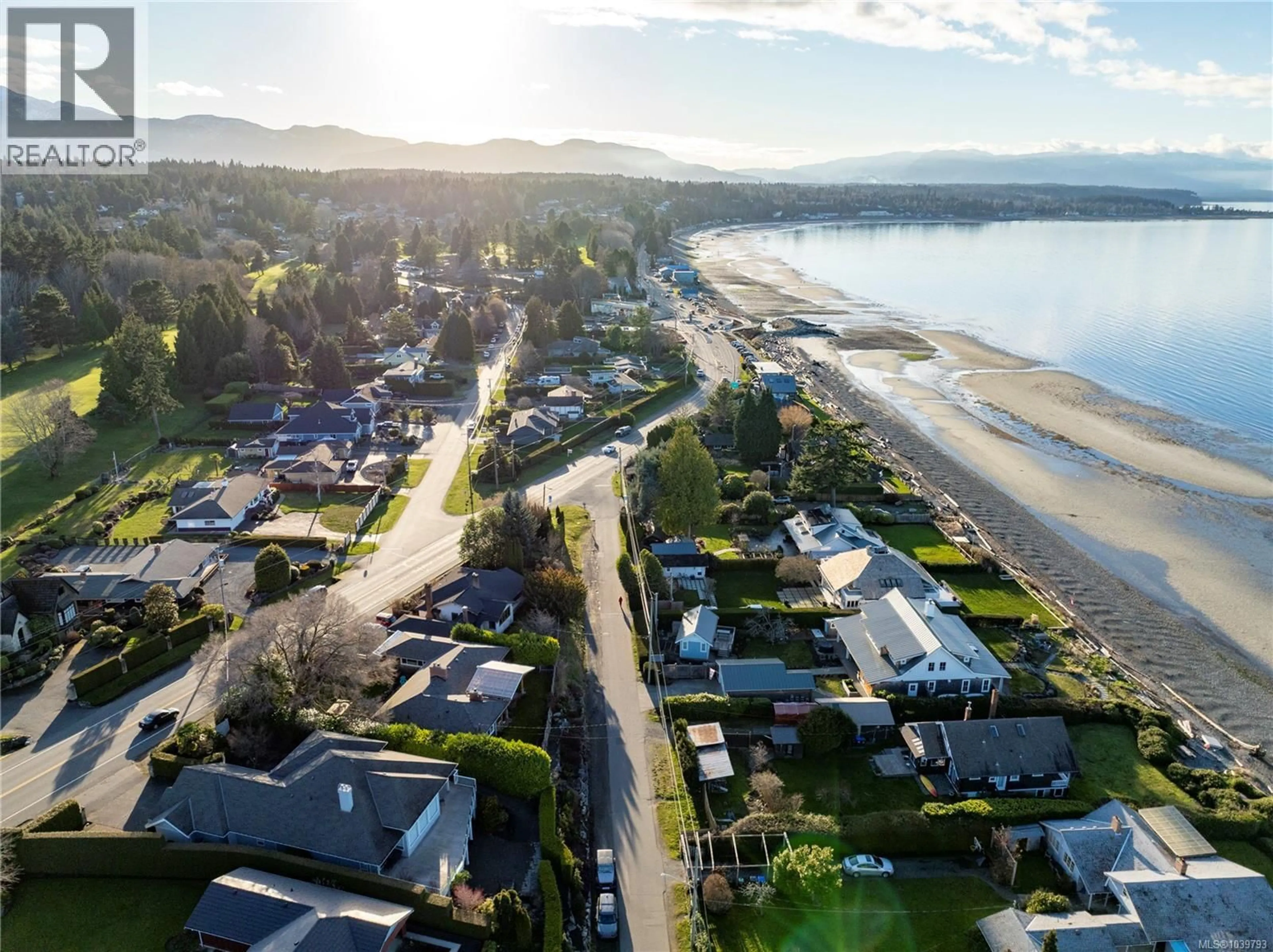 A pic from outside/outdoor area/front of a property/back of a property/a pic from drone, water/lake/river/ocean view for 260 ELIZABETH AVENUE, Qualicum Beach British Columbia V9K1G8