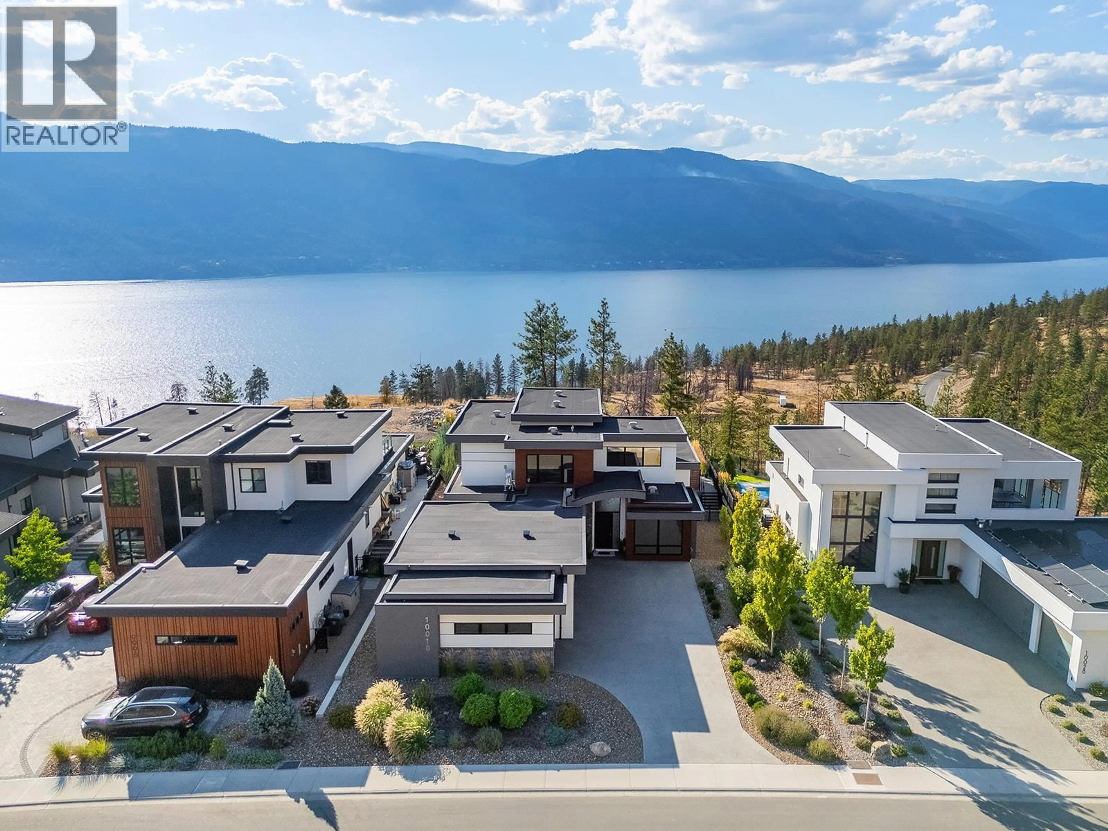 A pic from outside/outdoor area/front of a property/back of a property/a pic from drone, water/lake/river/ocean view for 10018 BEACON HILL DRIVE, Lake Country British Columbia V4V0A9